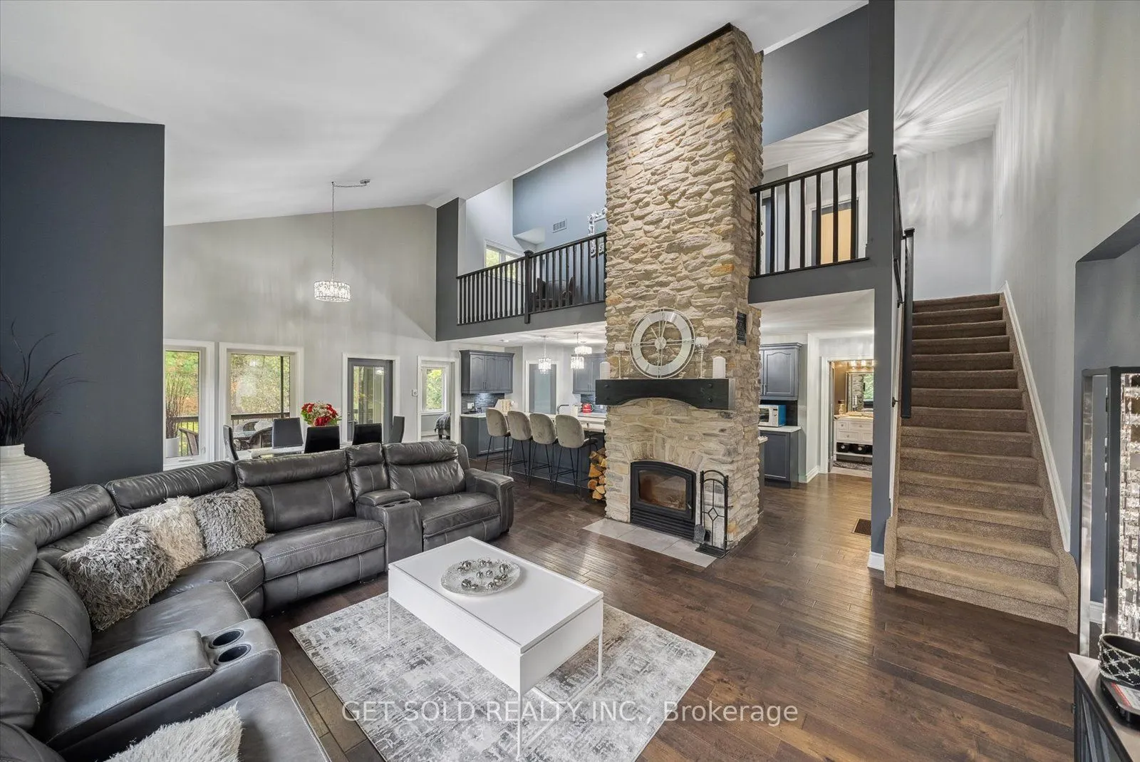 11 Fieldway Court