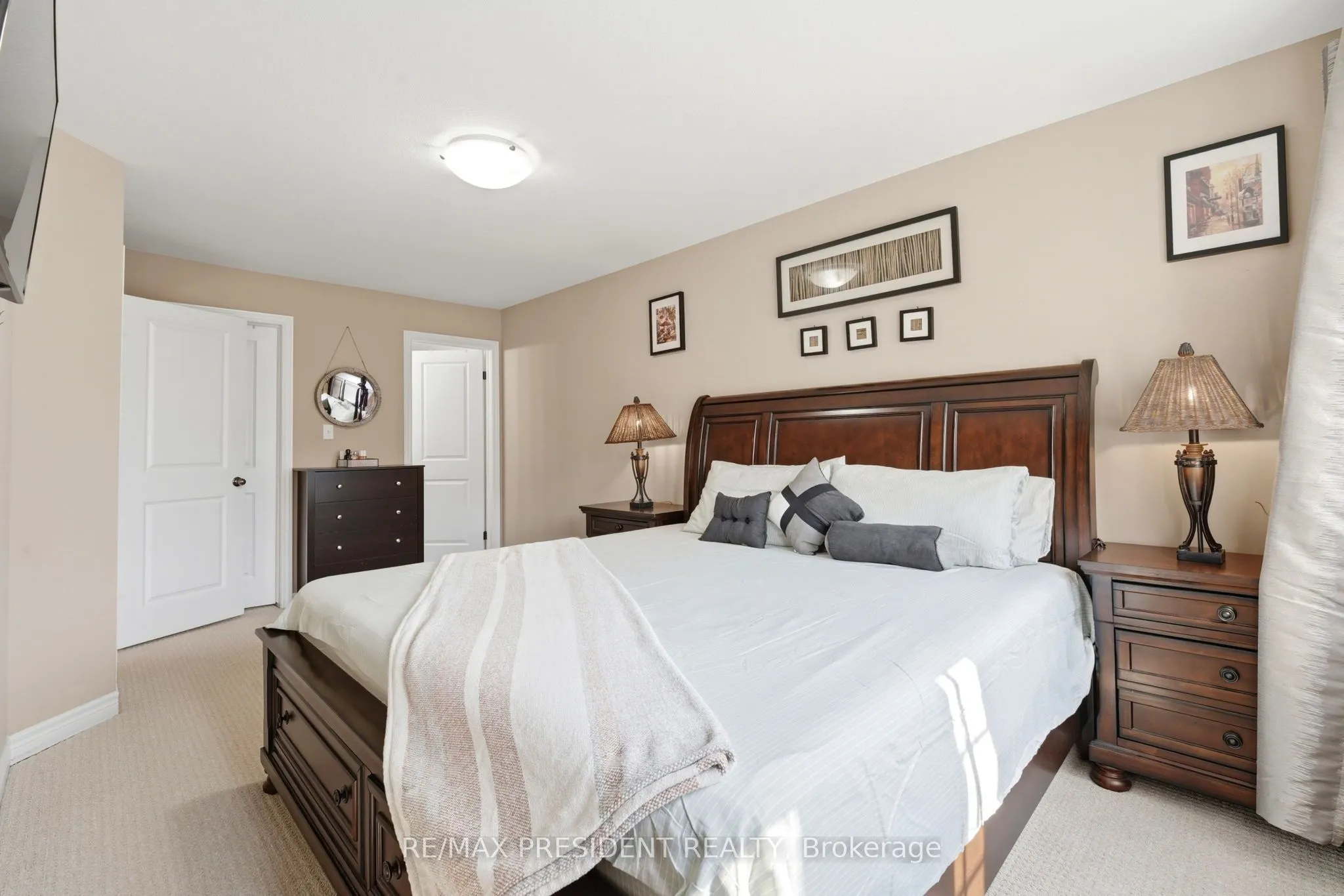 45 SEABREEZE Crescent #23