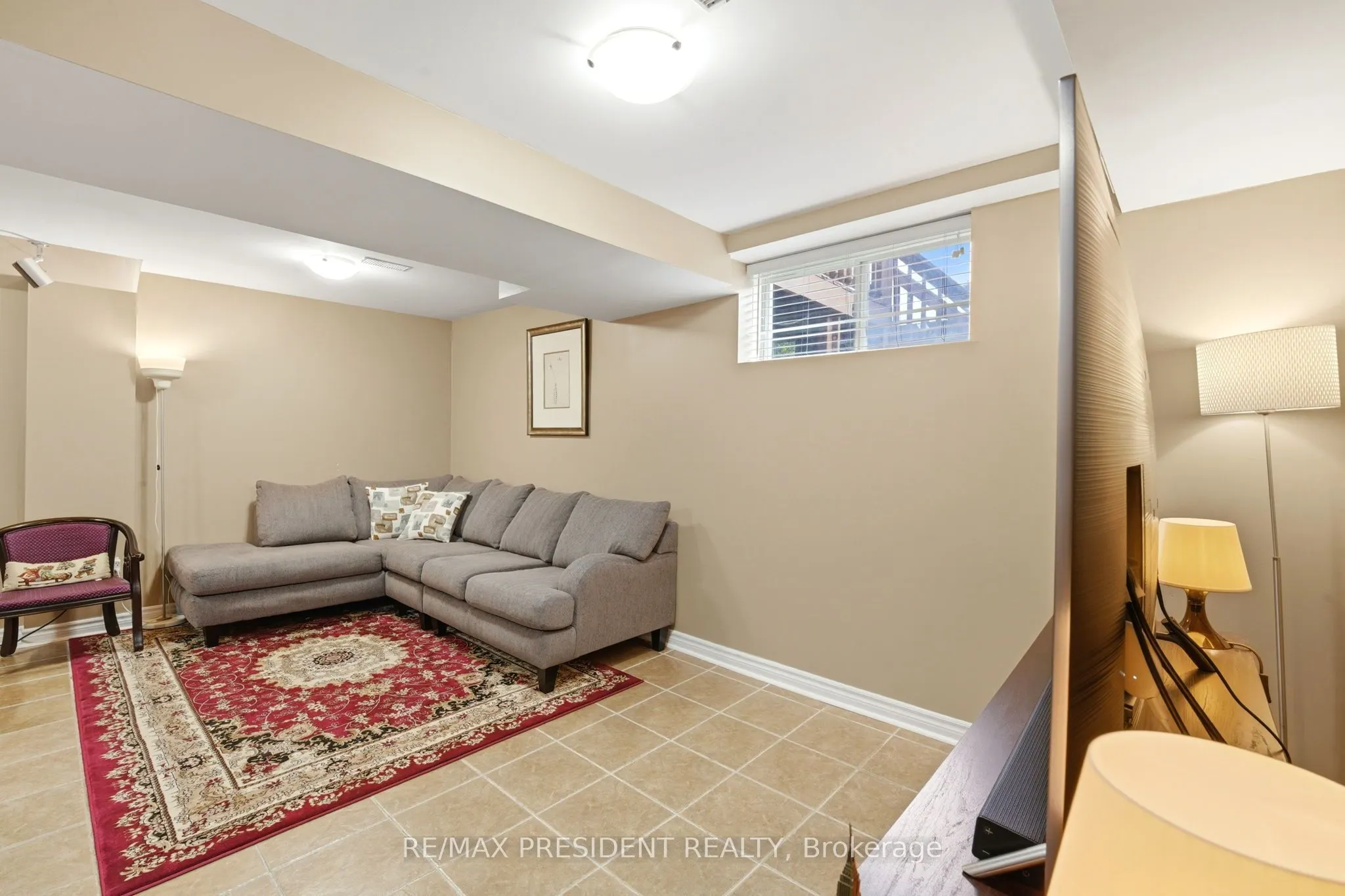 45 SEABREEZE Crescent #23
