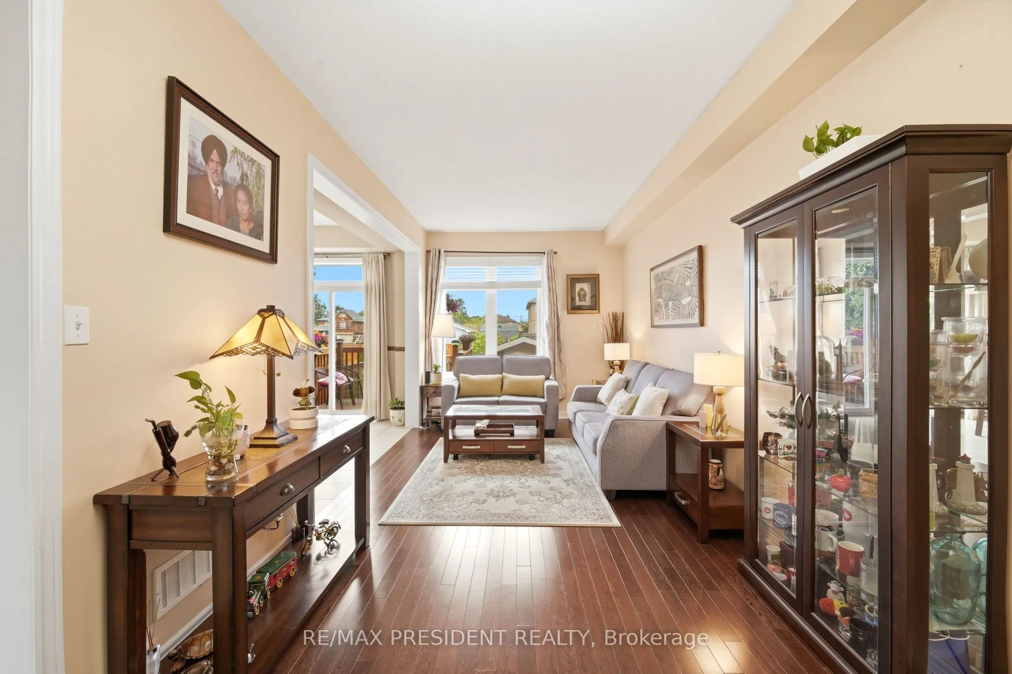 45 SEABREEZE Crescent #23