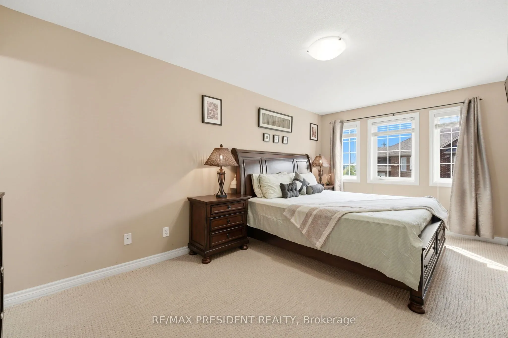 45 SEABREEZE Crescent #23