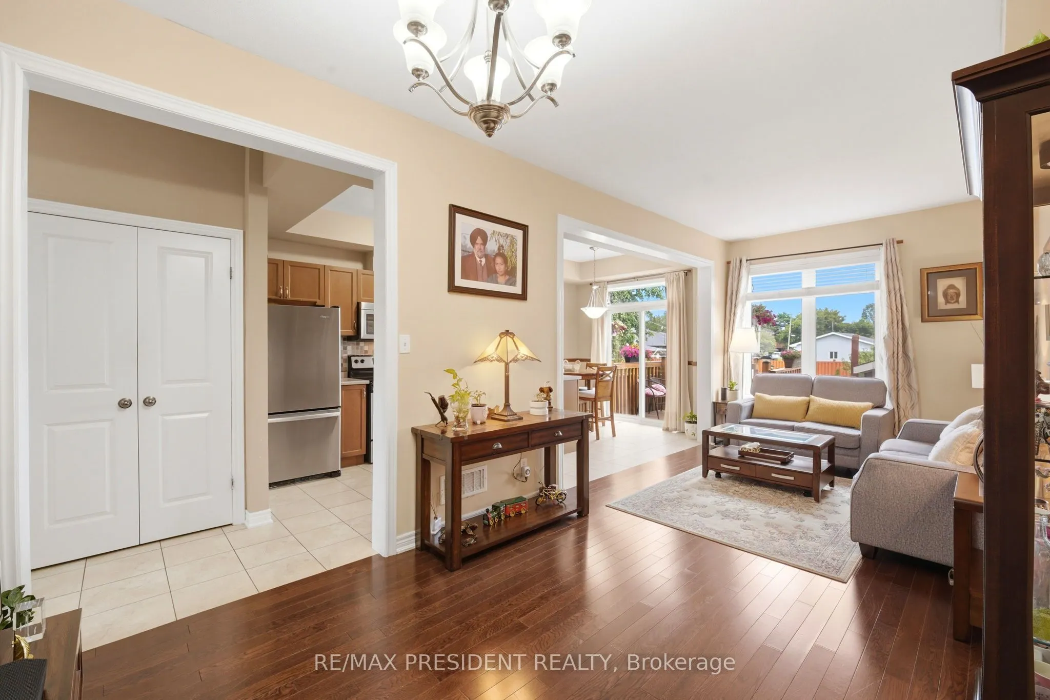 45 SEABREEZE Crescent #23