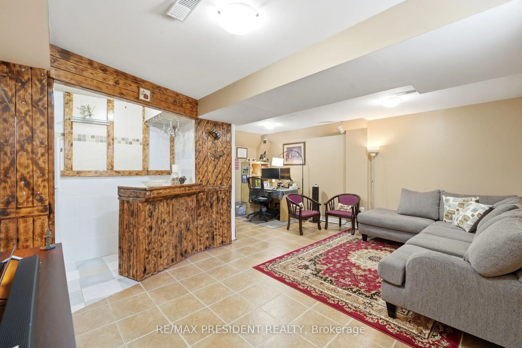 45 SEABREEZE Crescent #23