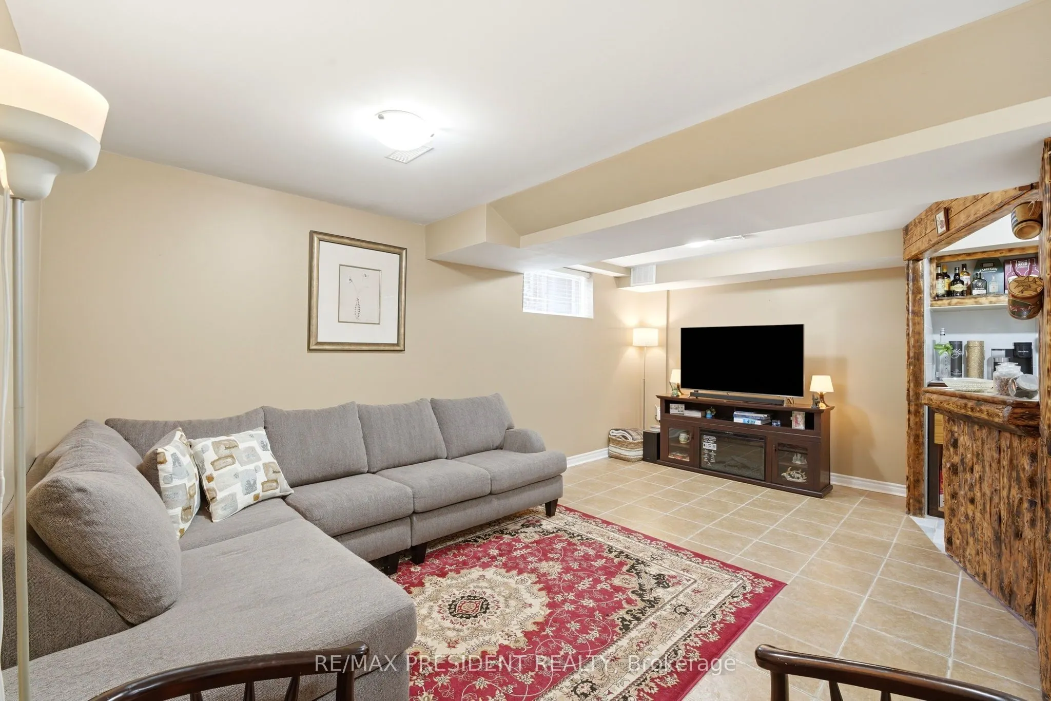 45 SEABREEZE Crescent #23