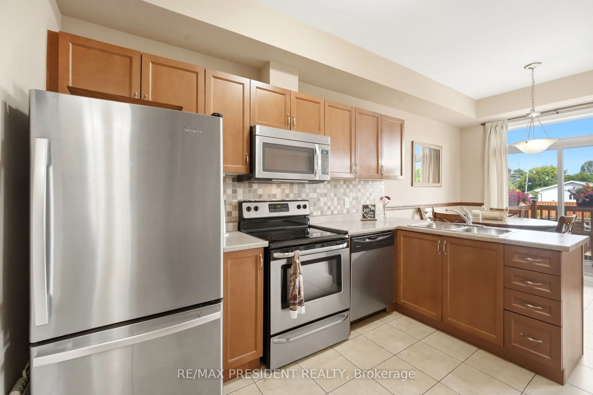 45 SEABREEZE Crescent #23