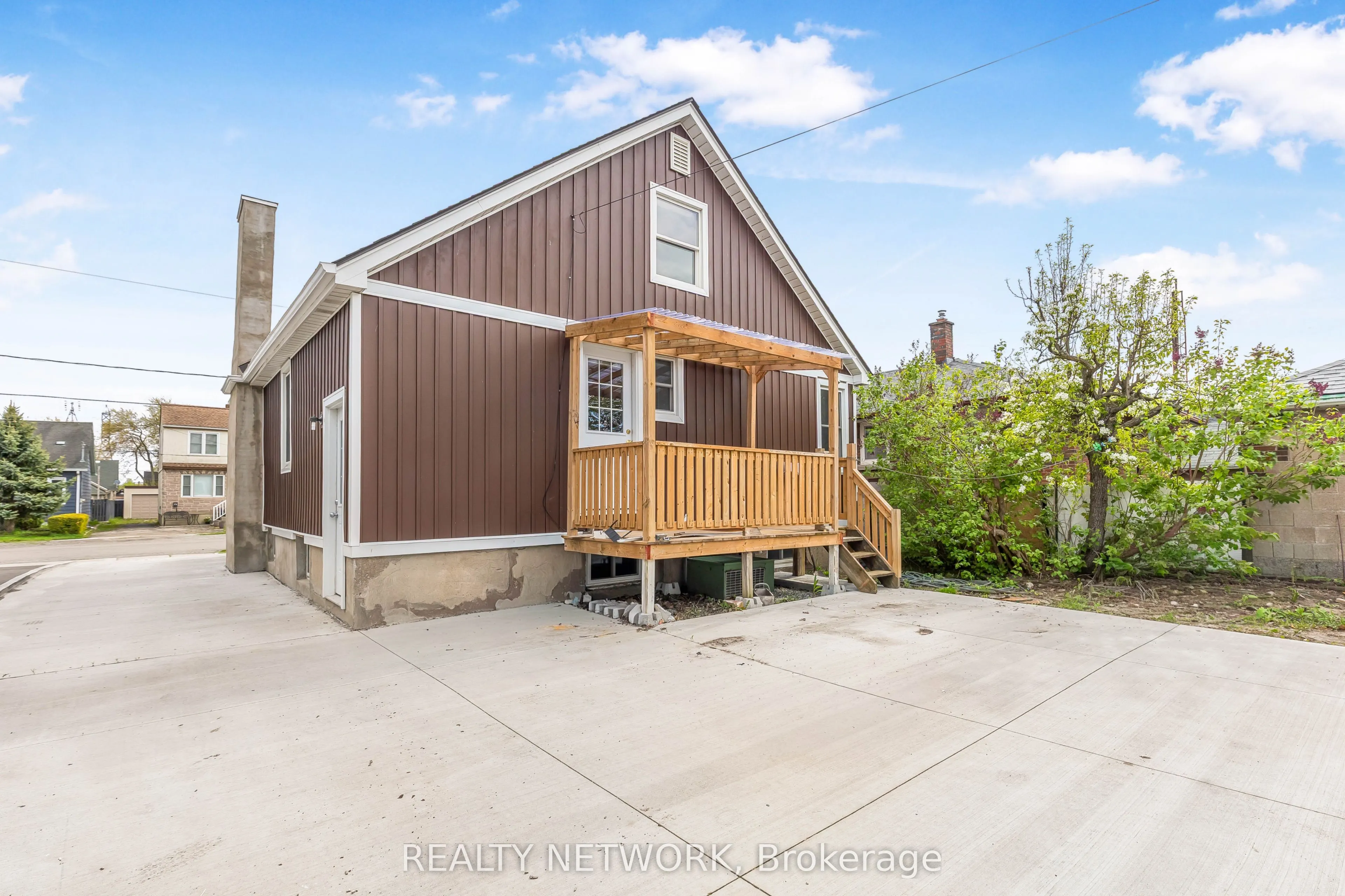 76 Johnston Street