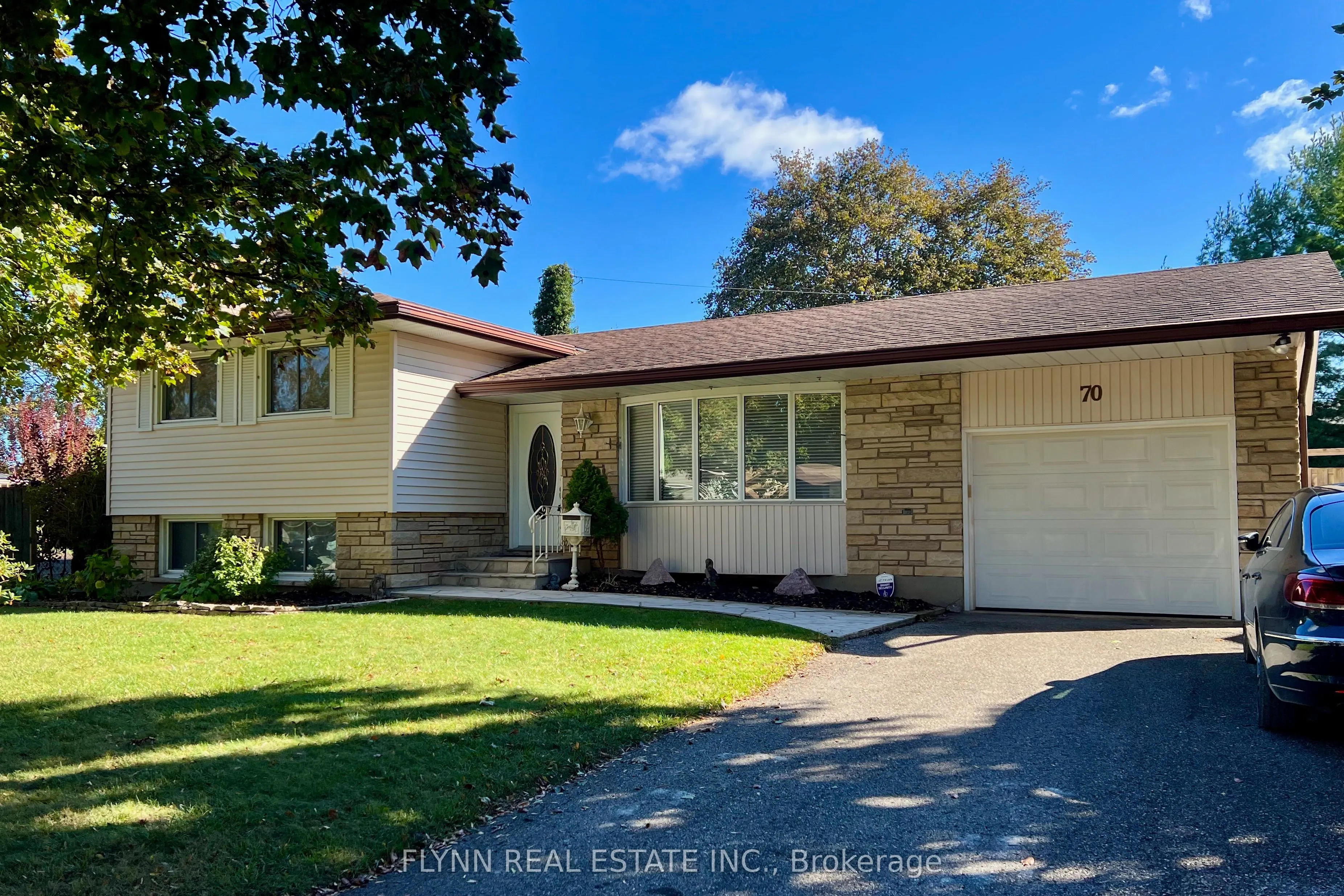 70 Richelieu Drive