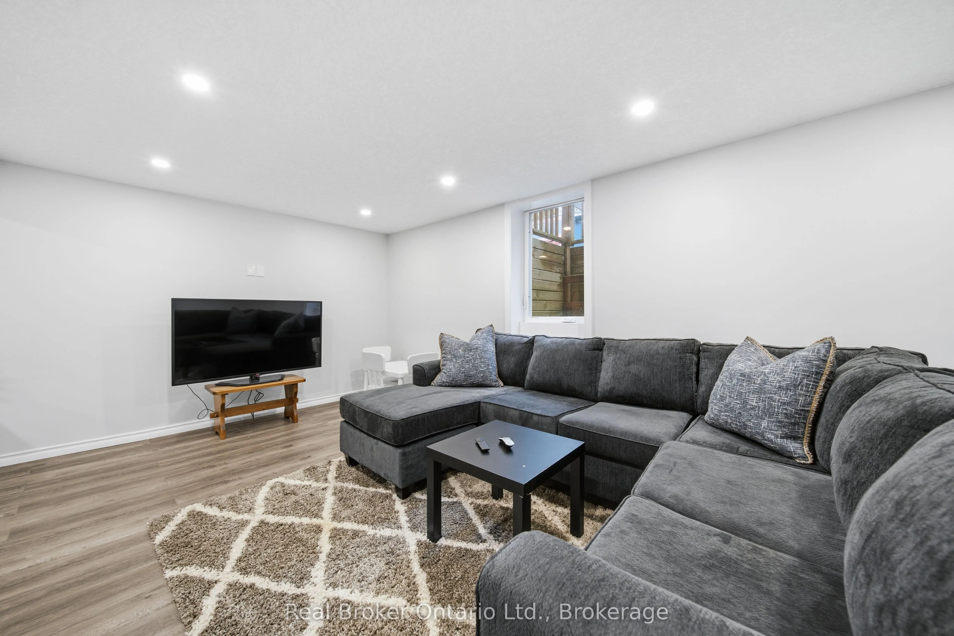 19 Argyle Drive