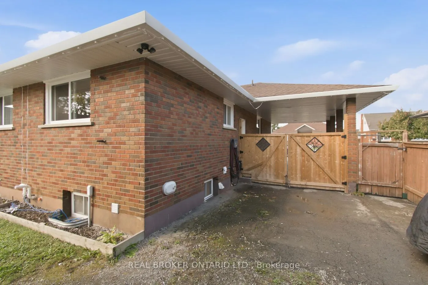 447 David Street