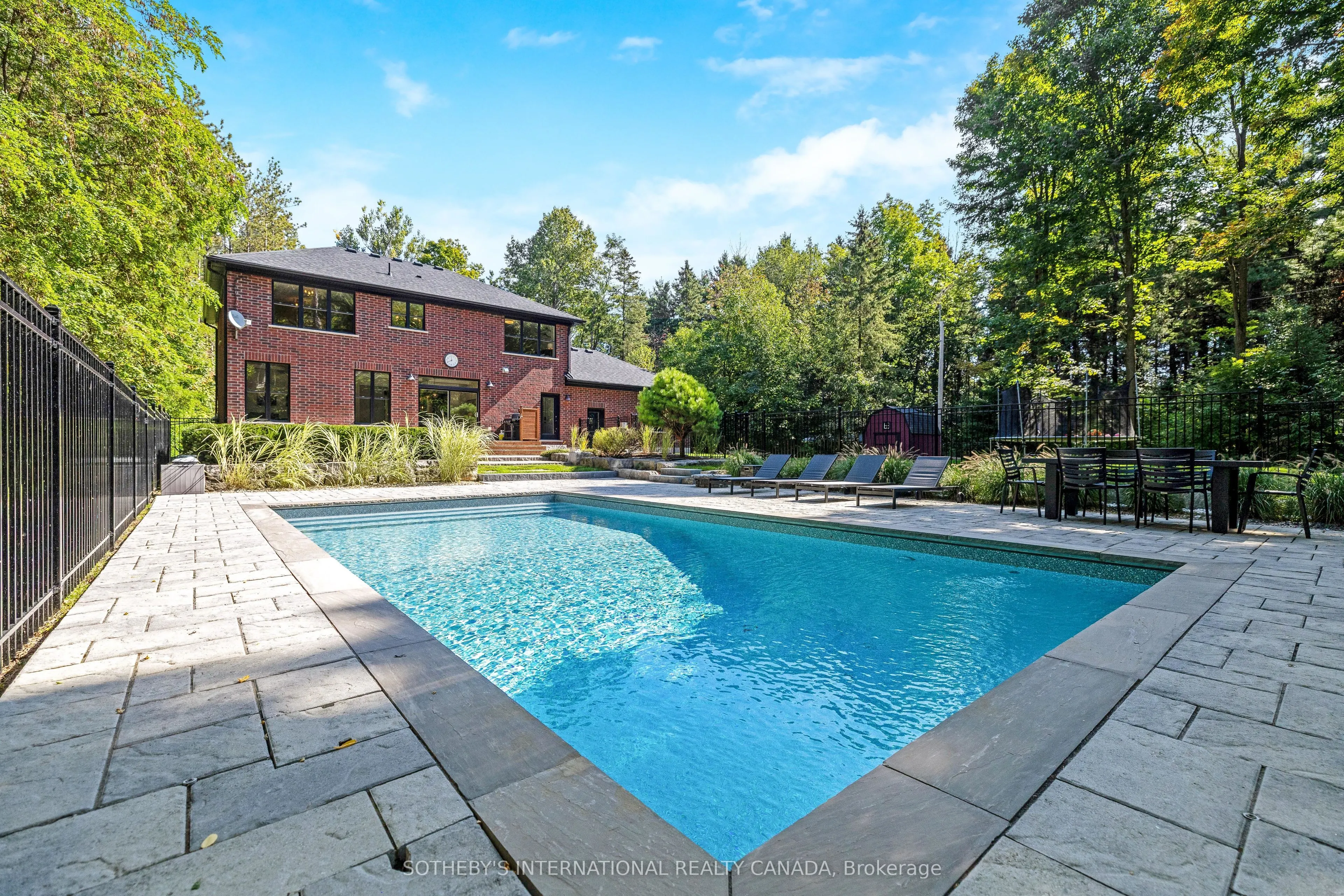 4498 Concession 11 Road