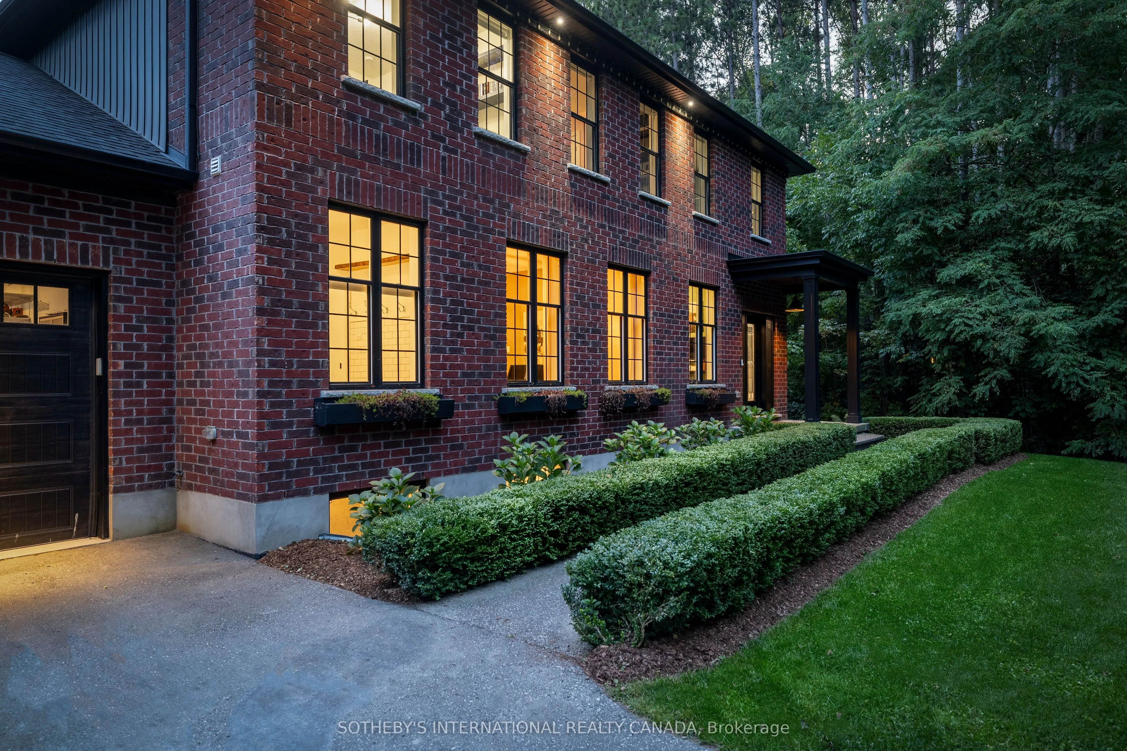 4498 Concession 11 Road
