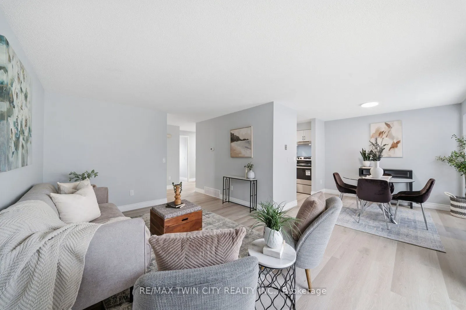 492 Grey Street #5