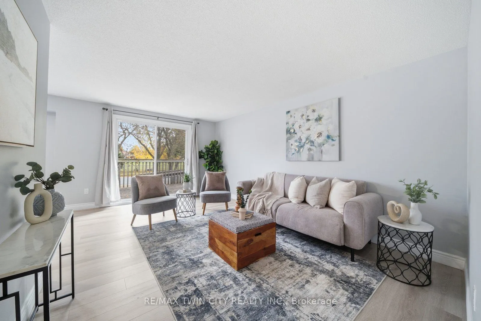 492 Grey Street #5