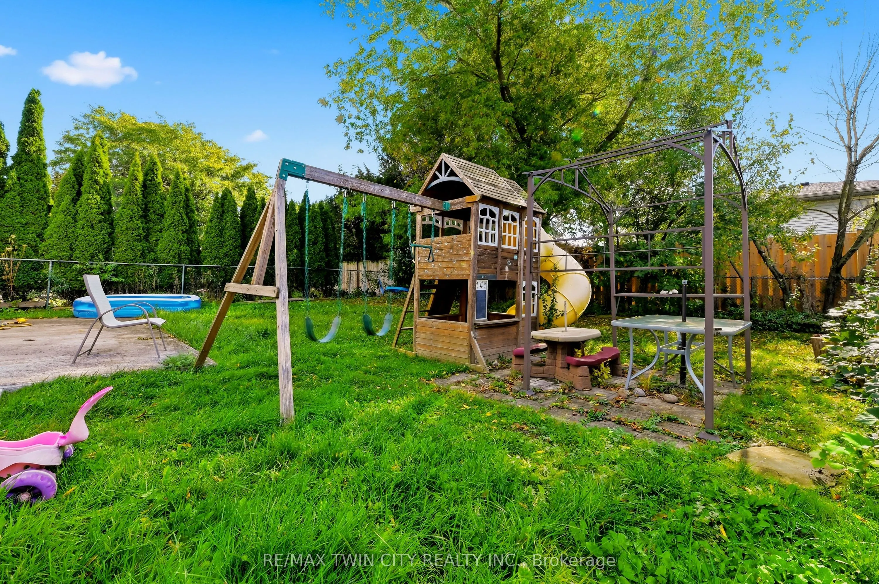 82 Beaver Crescent