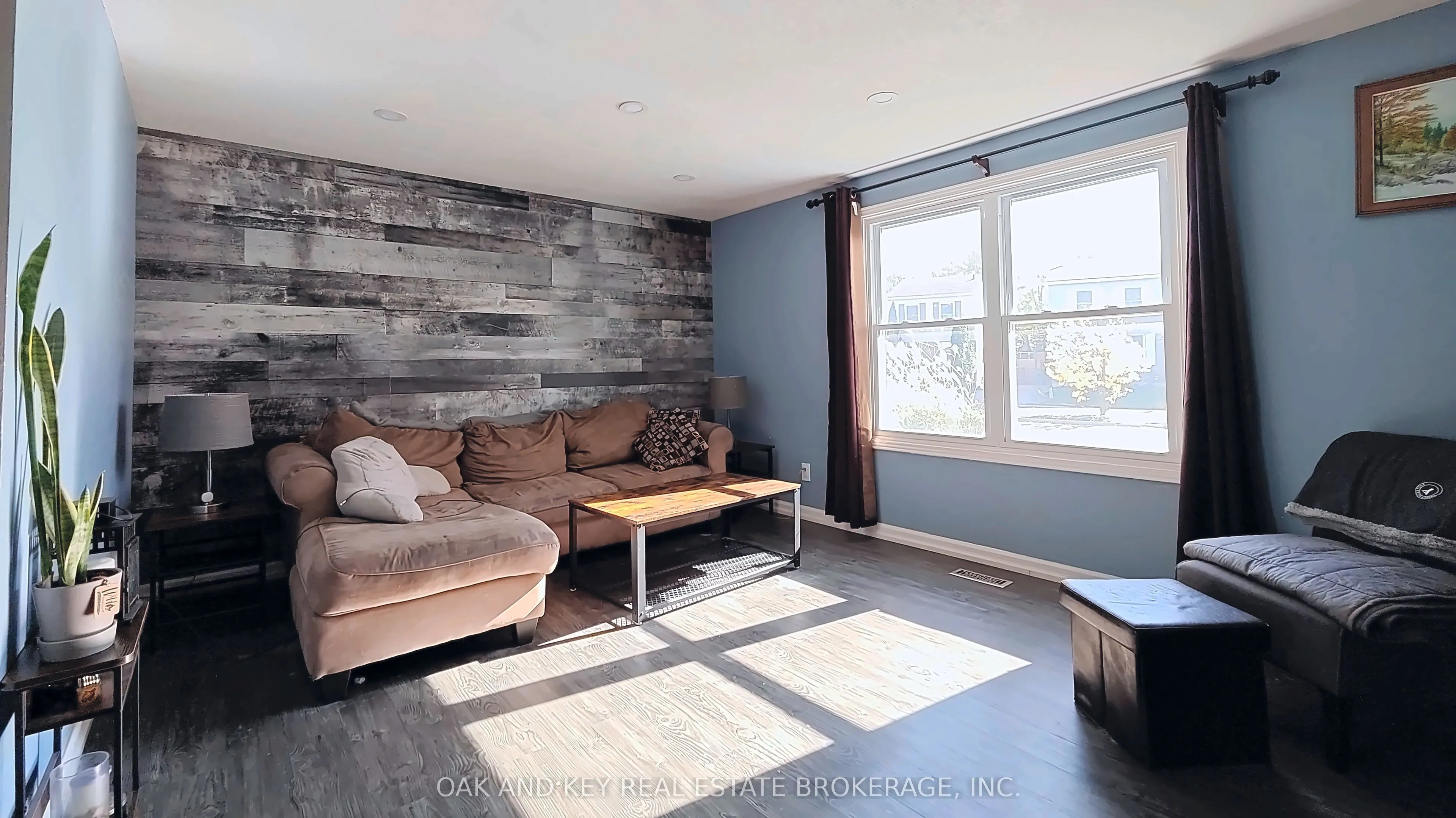 25 Timberlane Crescent