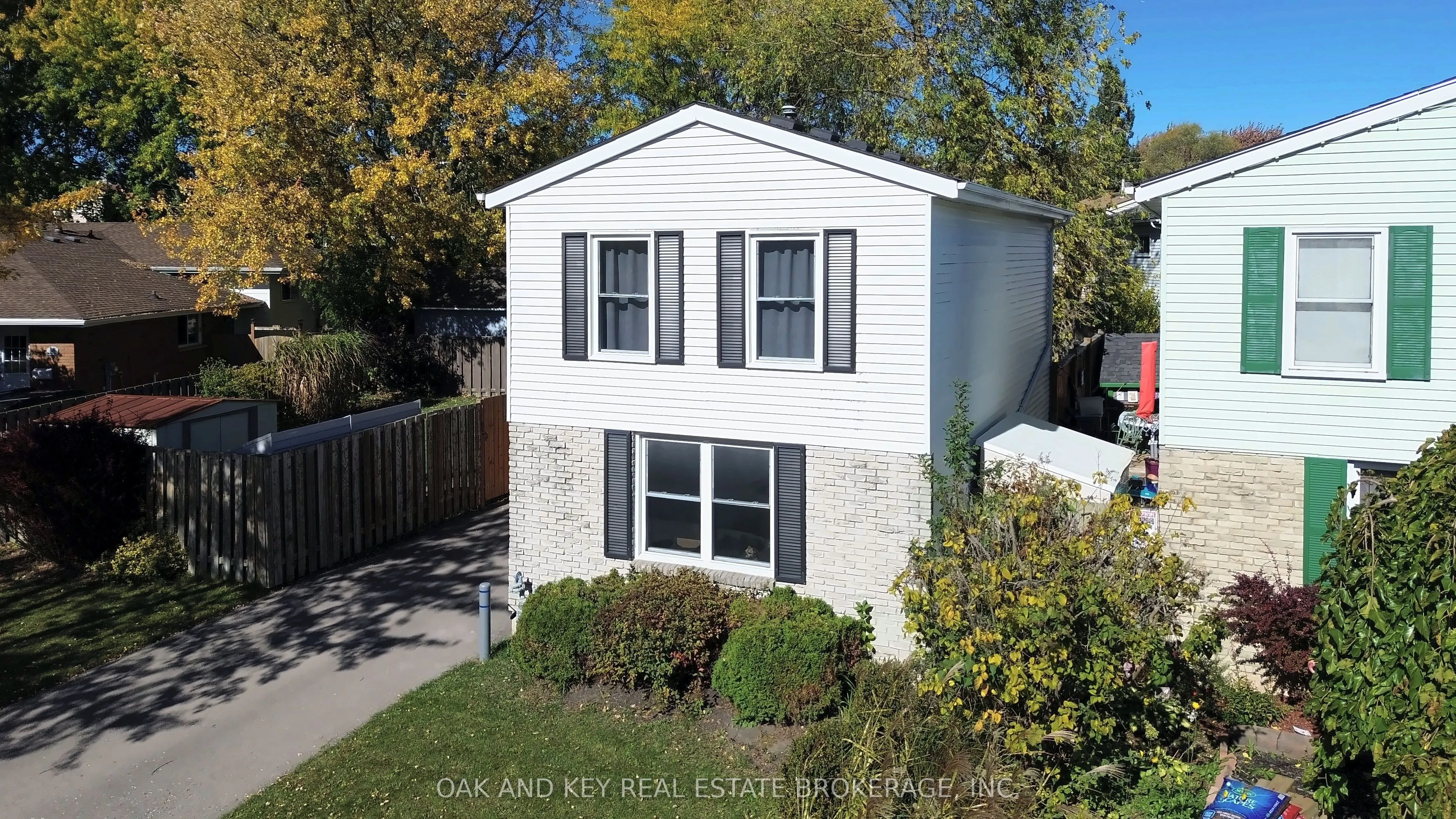 25 Timberlane Crescent