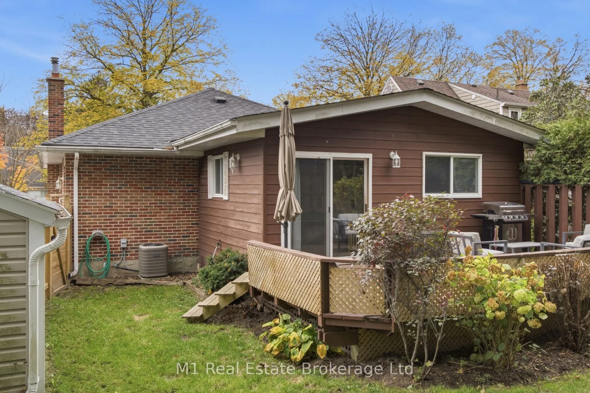 327 Metcalfe Street