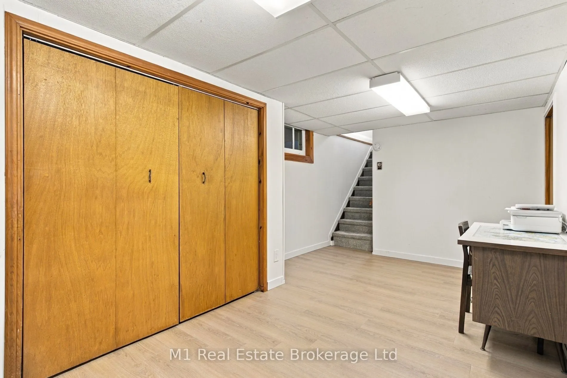 327 Metcalfe Street