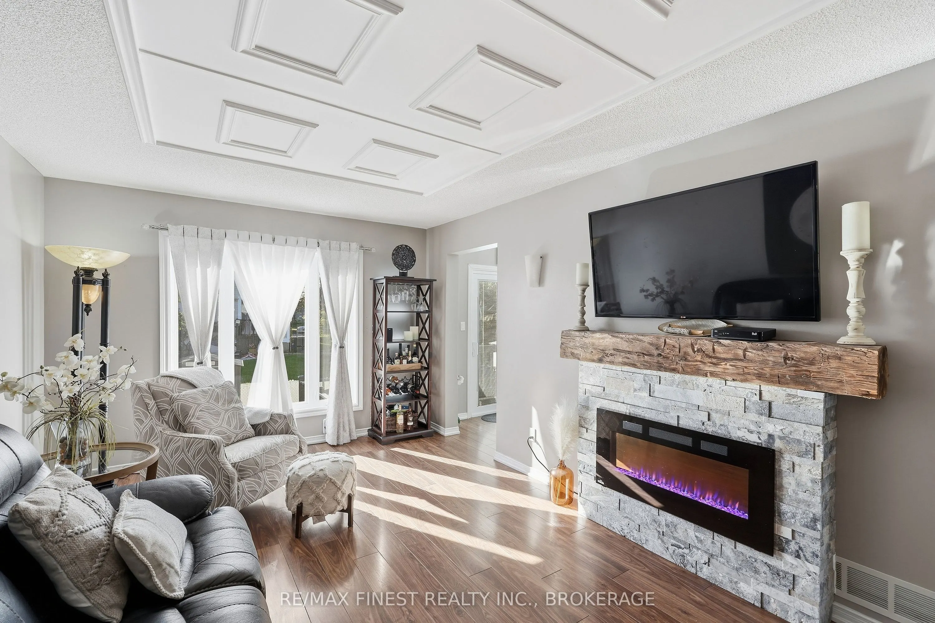 1377 BRACKENWOOD Crescent