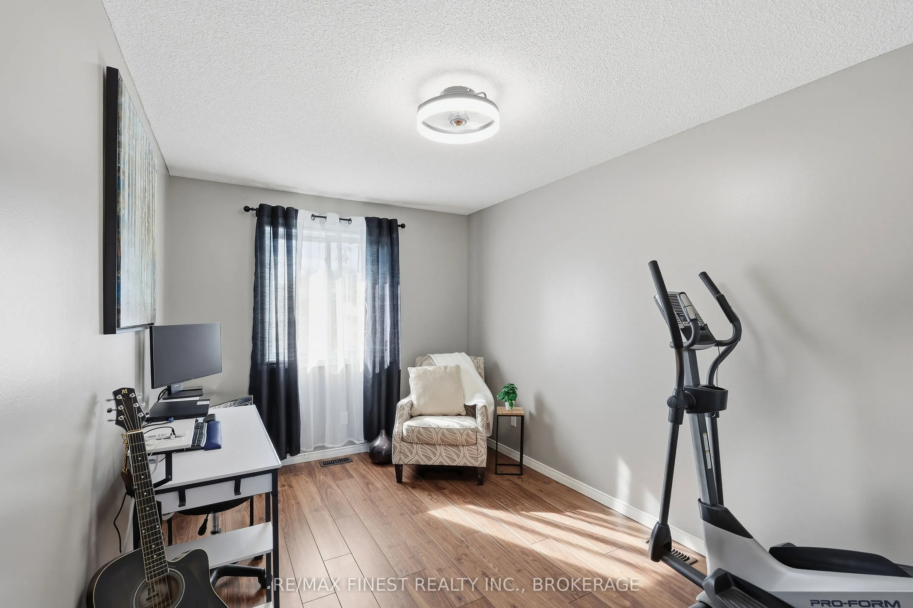 1377 BRACKENWOOD Crescent