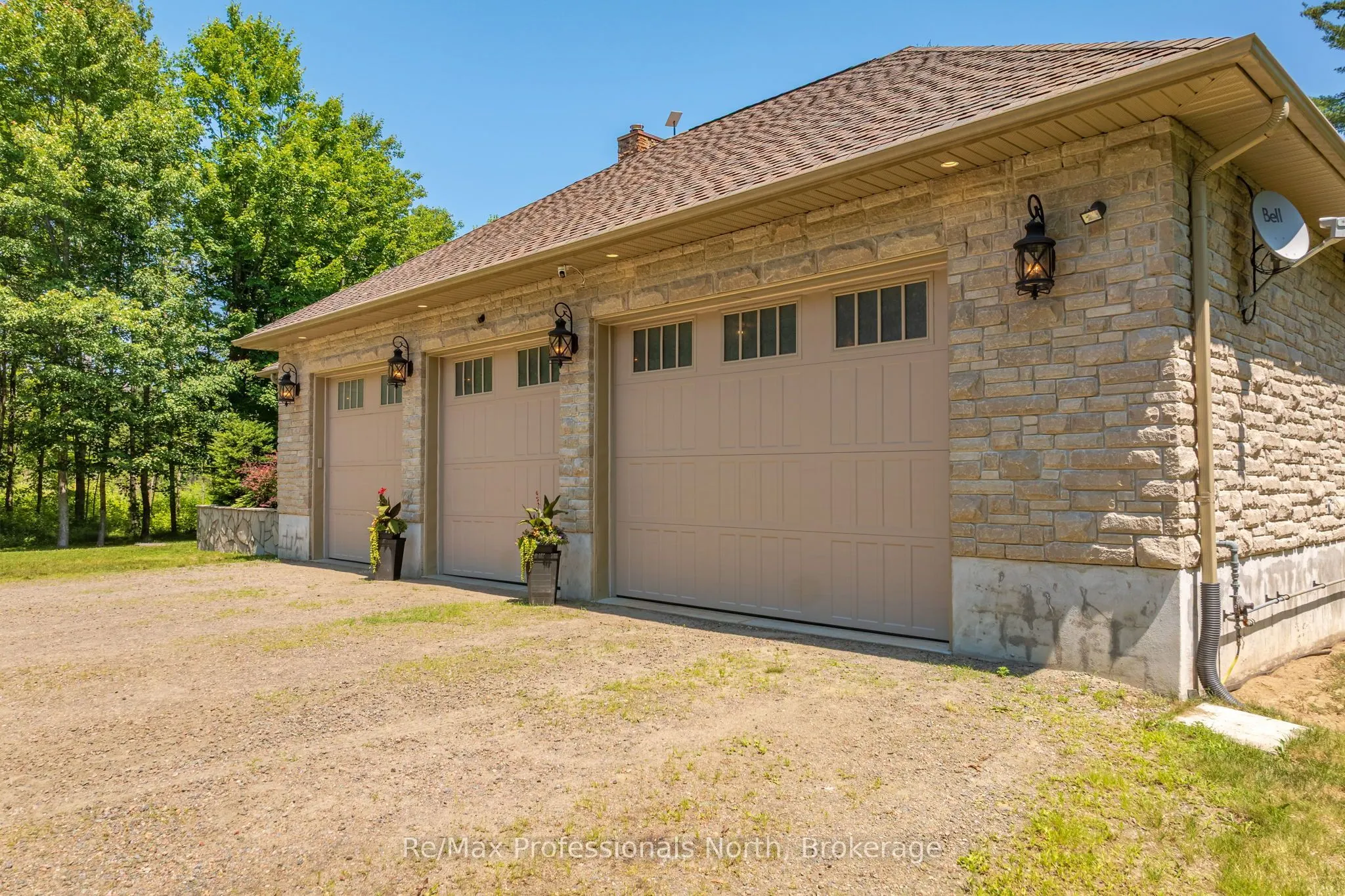 2452 Doe Lake Road