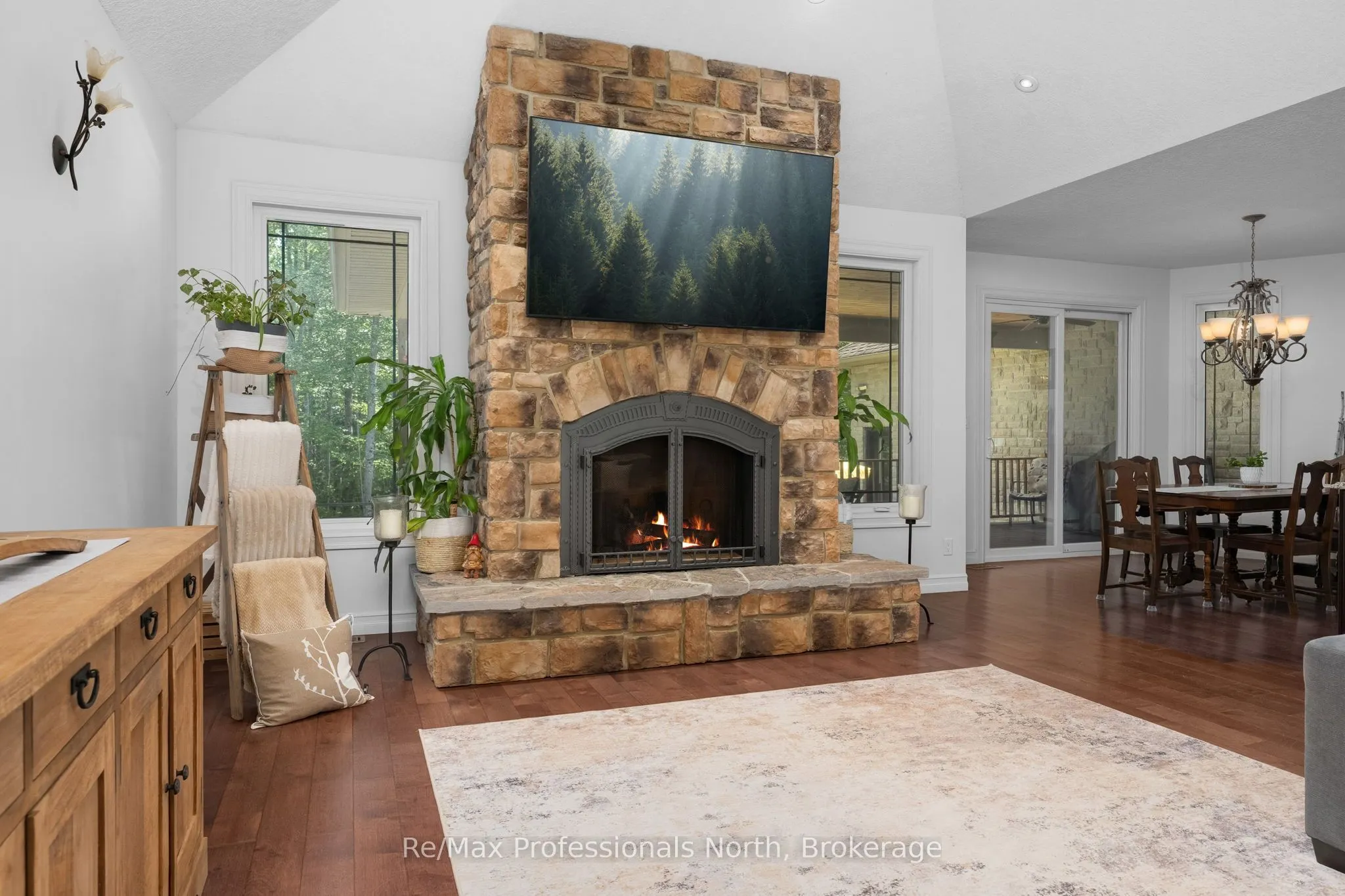 2452 Doe Lake Road