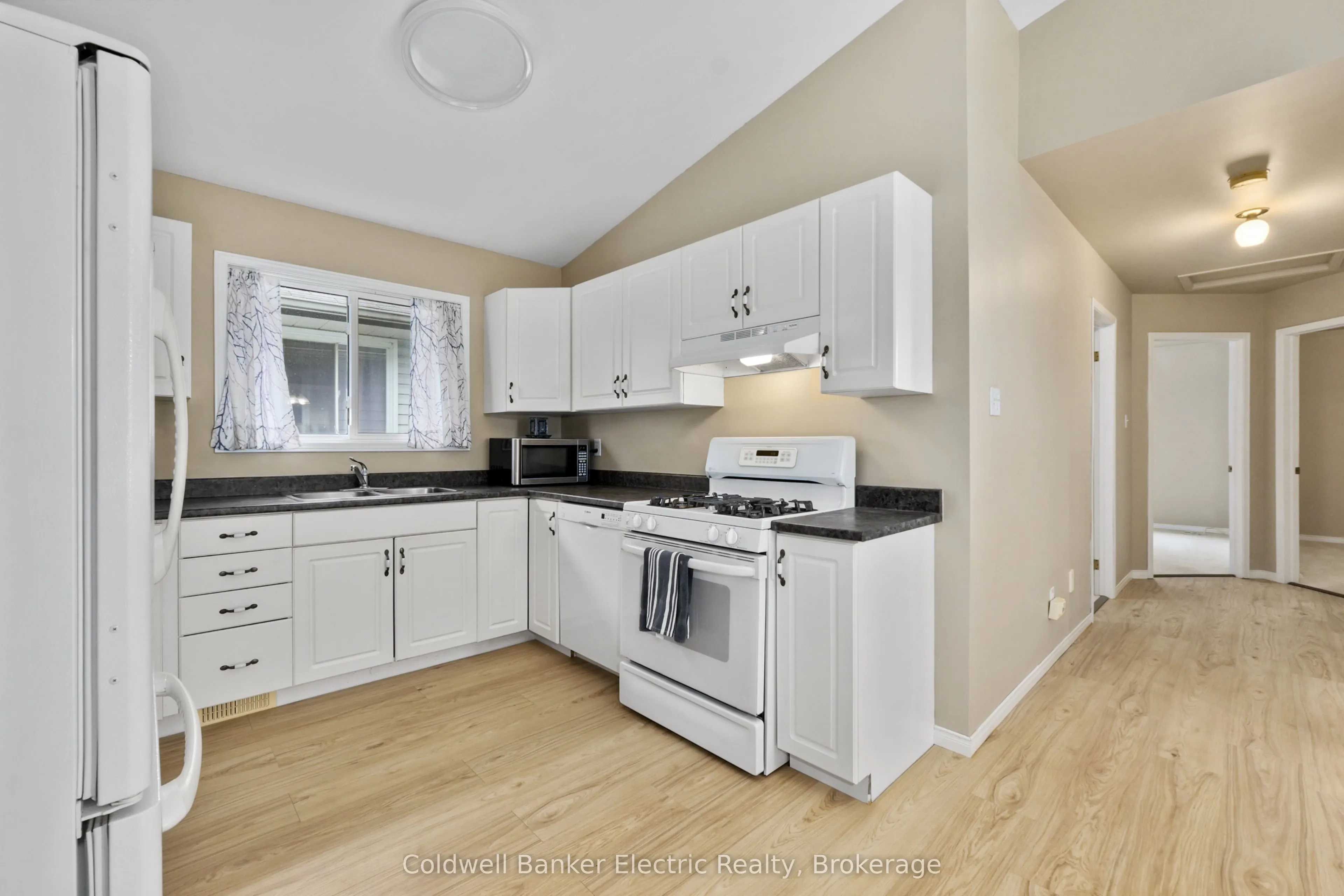 271 Dainton Drive