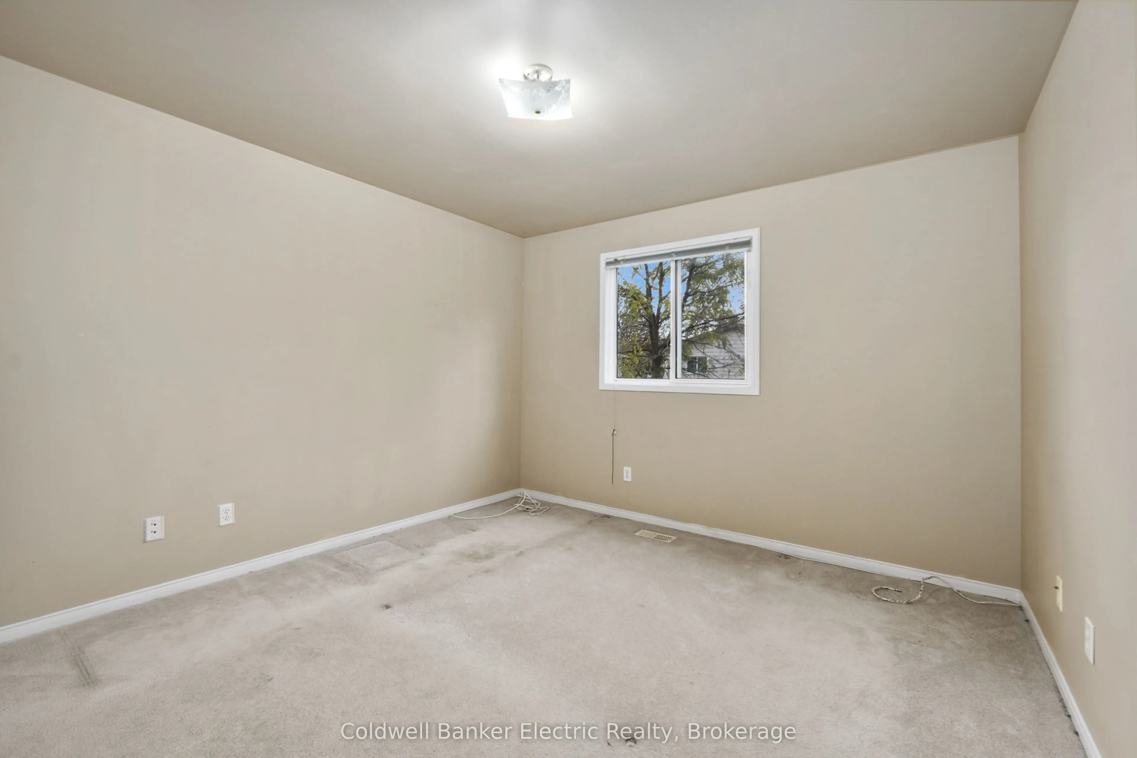 271 Dainton Drive