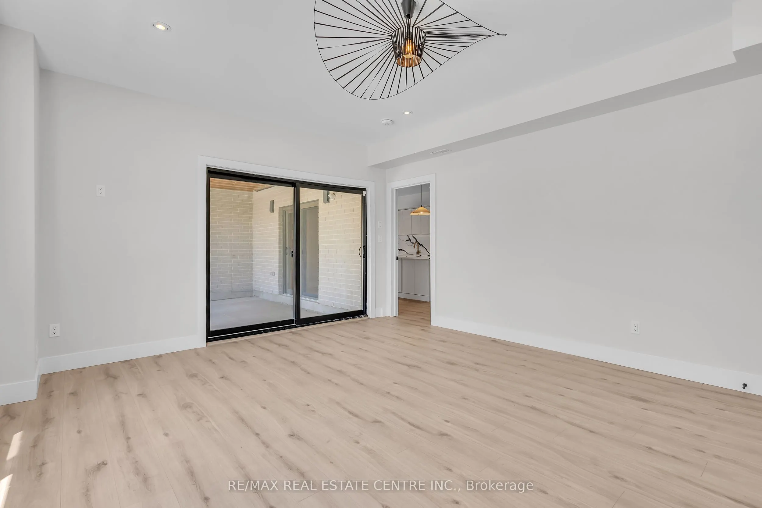 920 Thomas Pedder Court