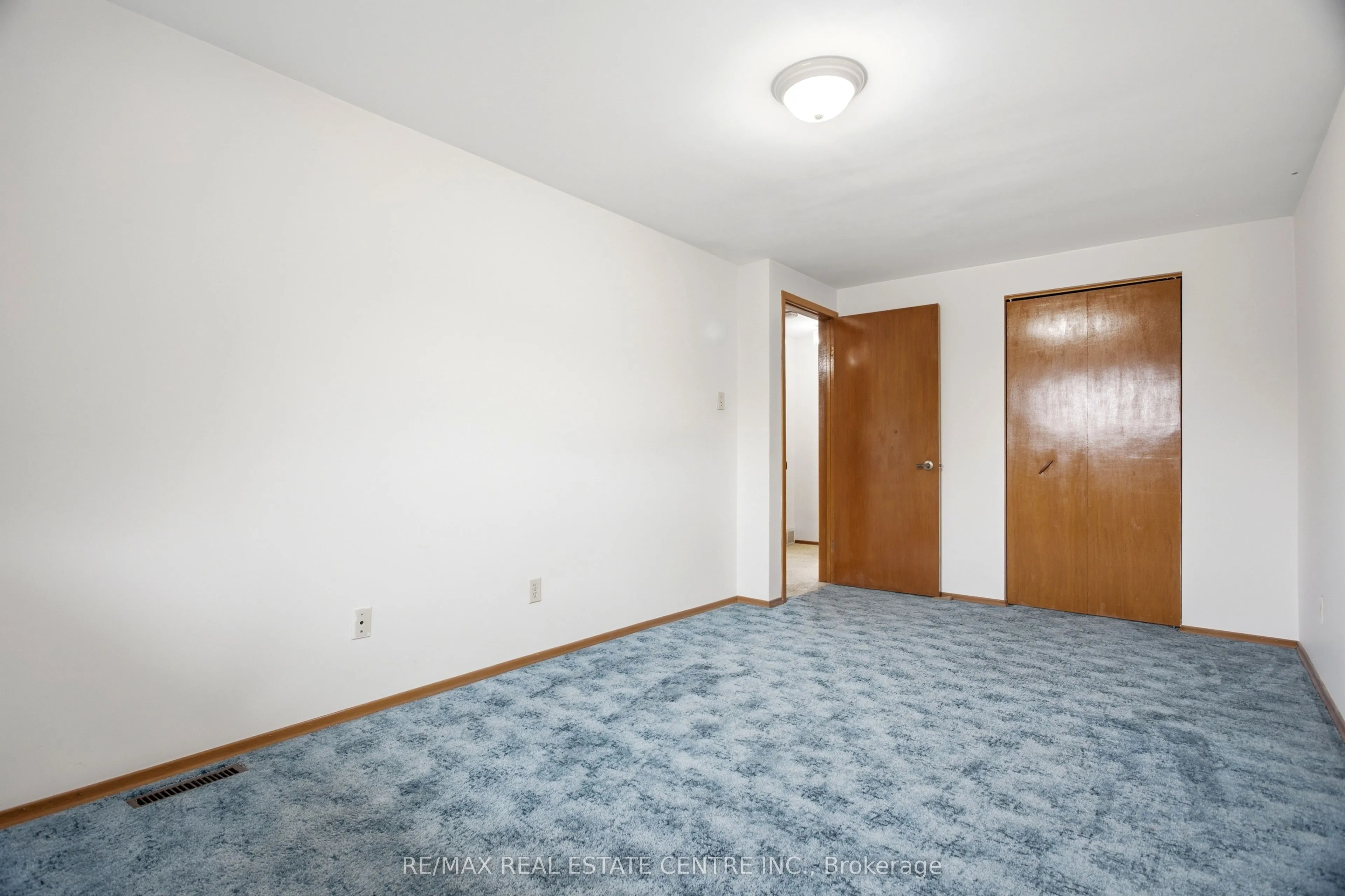 39 Sebas Court