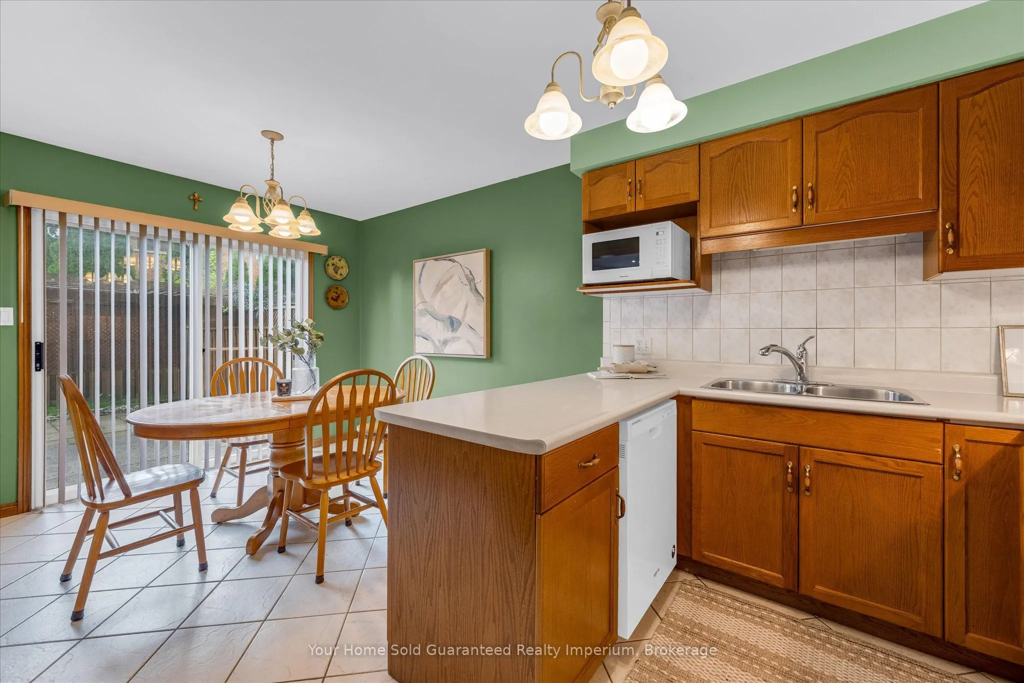 42 SEDONA Court