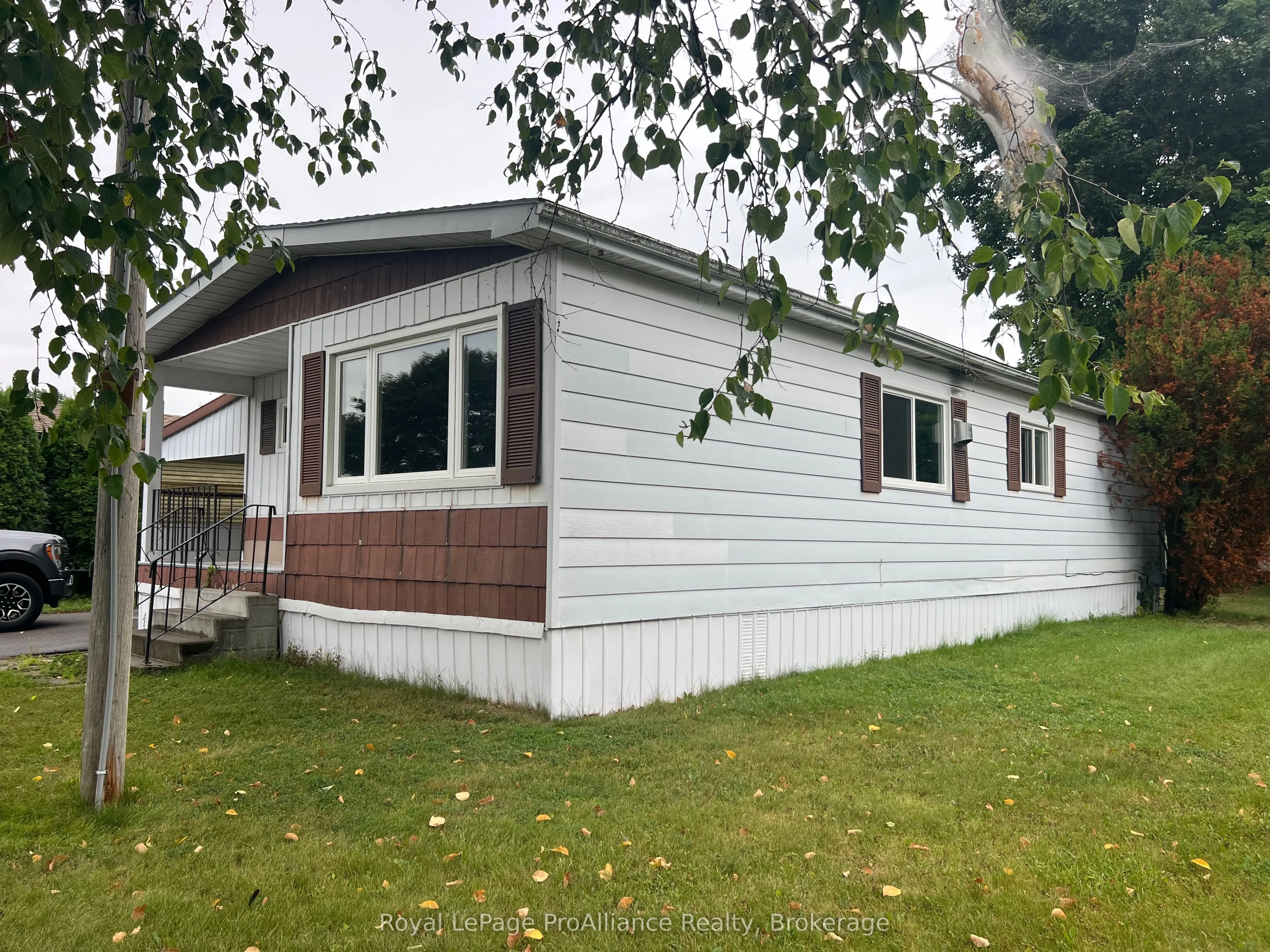4 Dove Lane #401