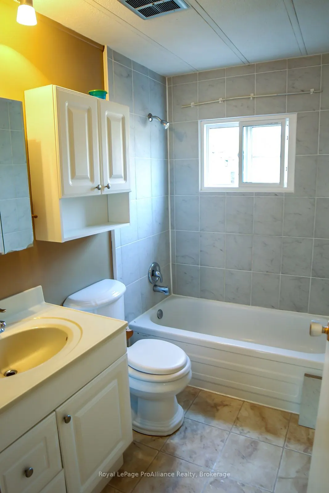 4 Dove Lane #401
