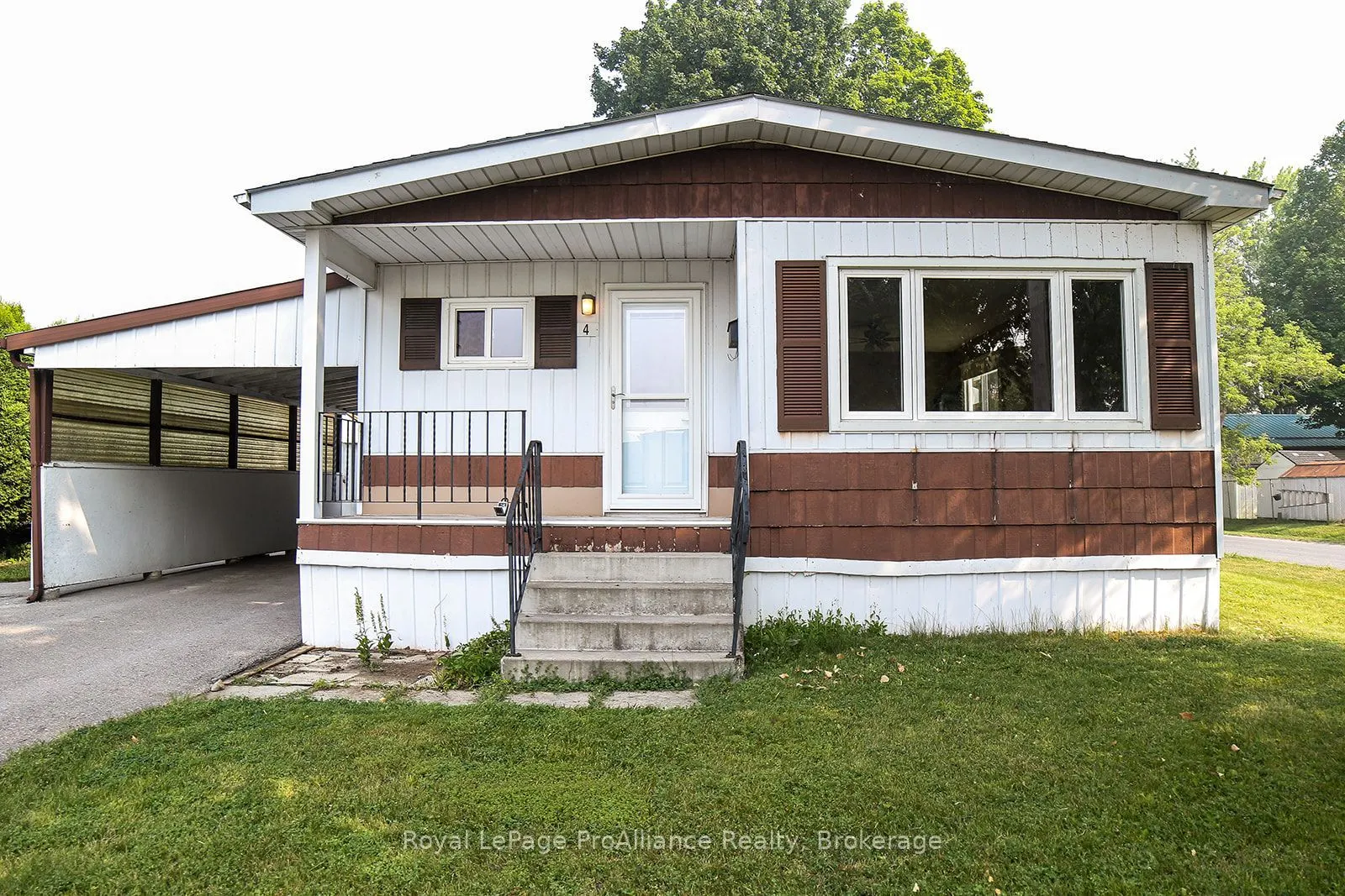 4 Dove Lane #401