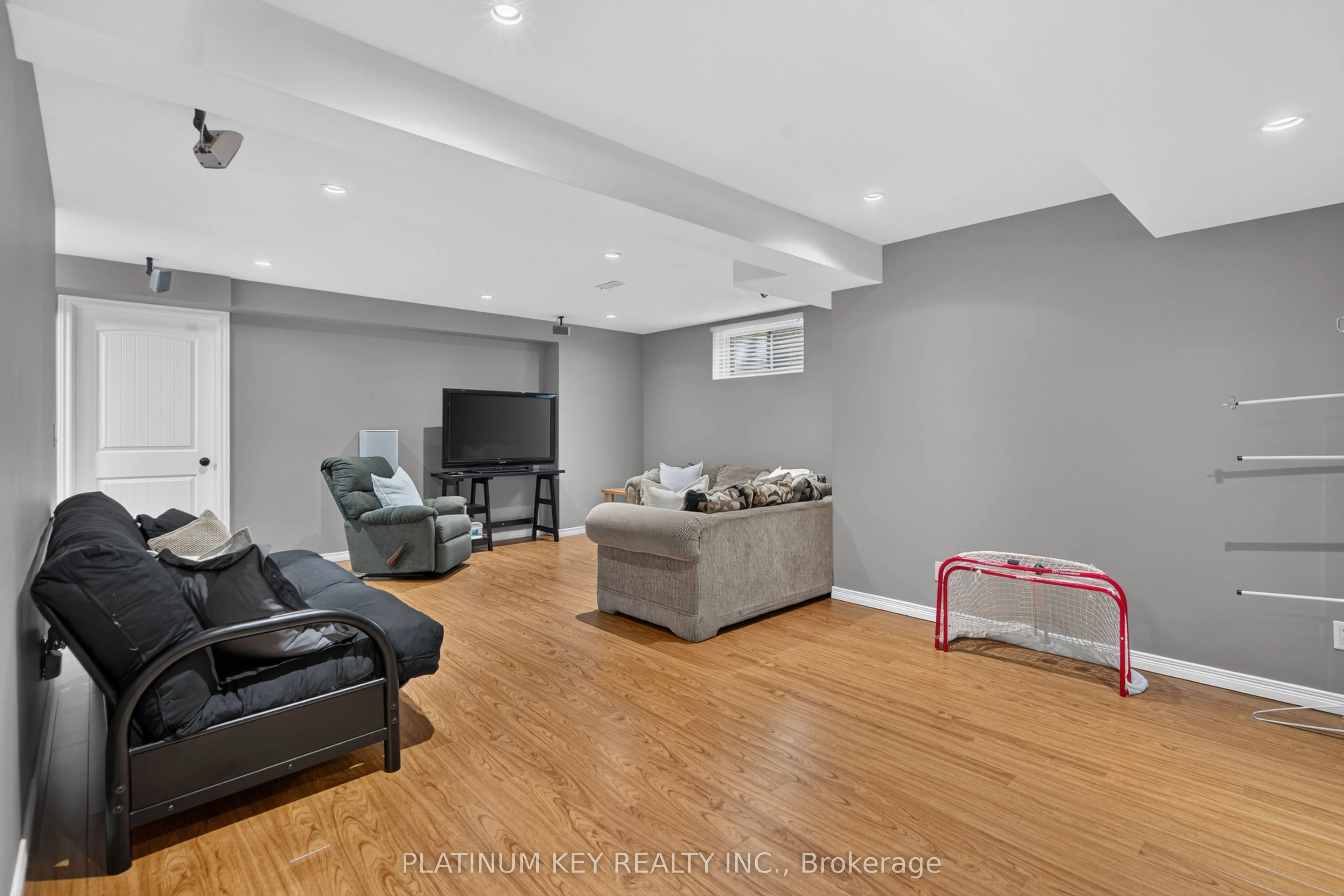 277 Thorne Drive
