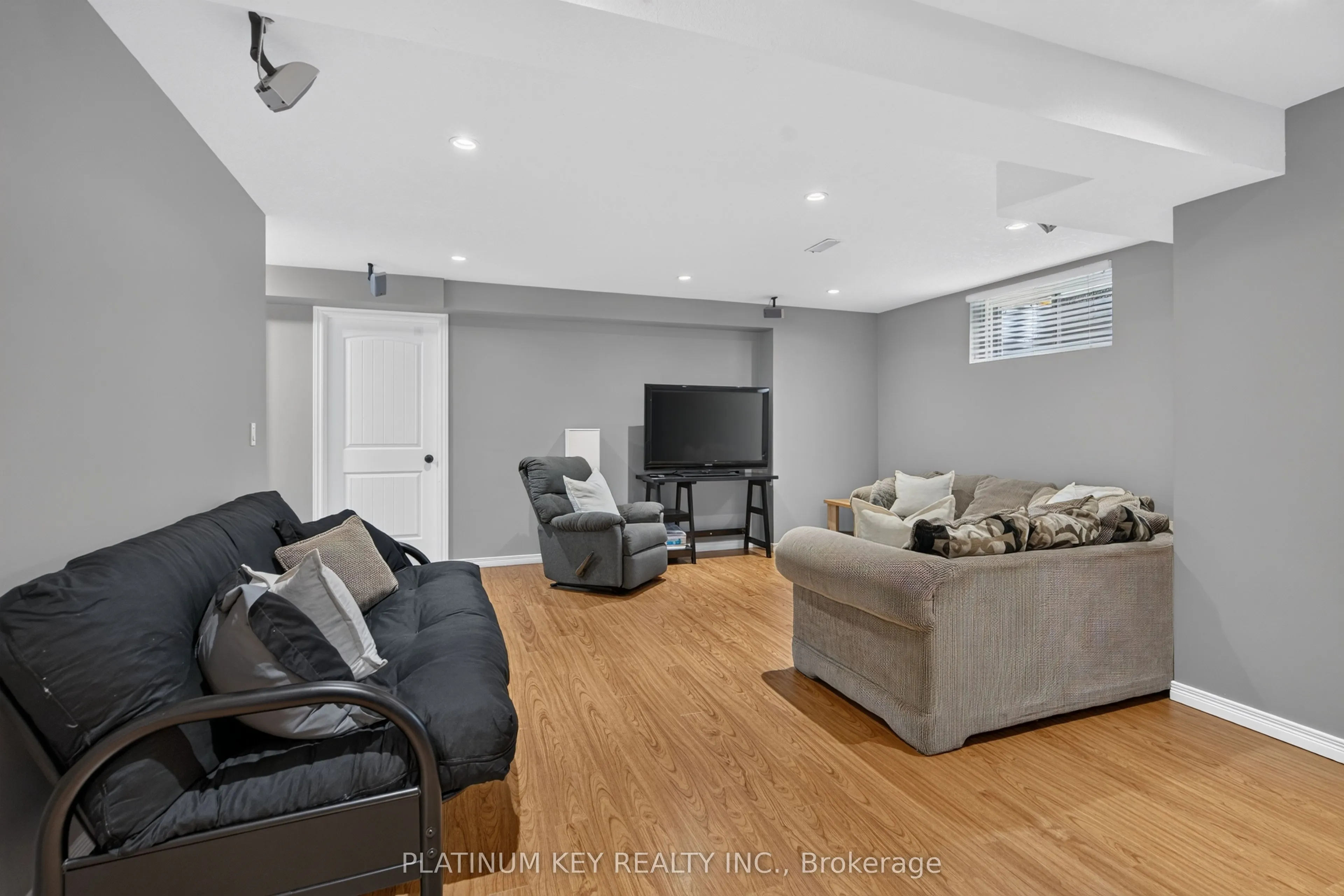 277 Thorne Drive