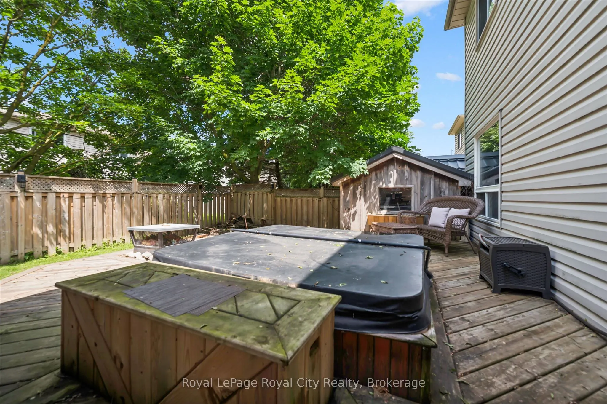 729 WOODHILL Drive