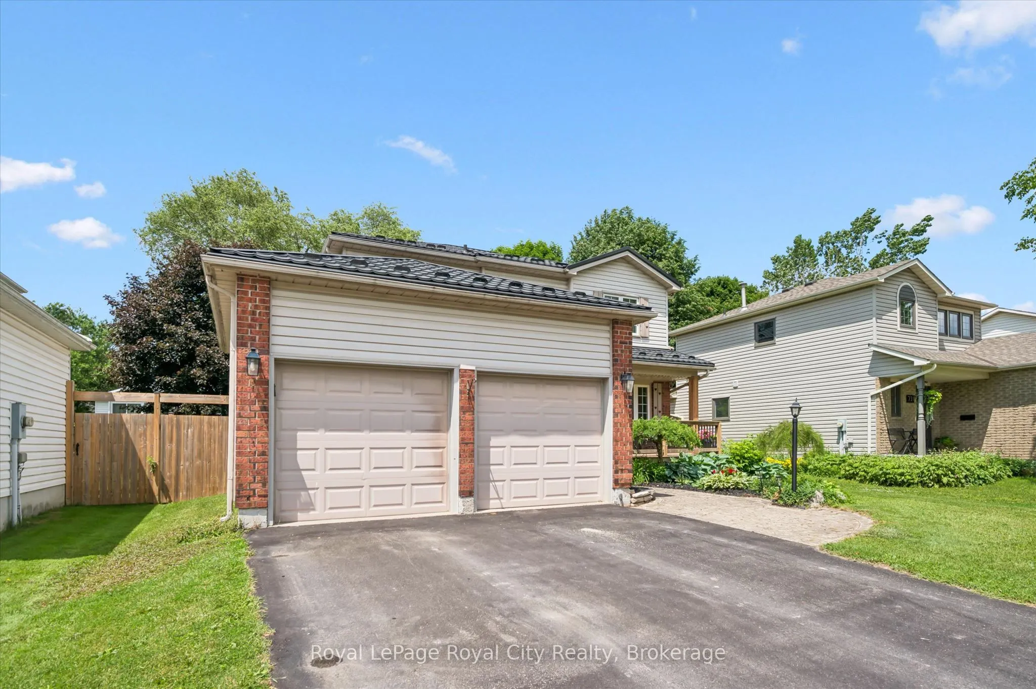 729 WOODHILL Drive