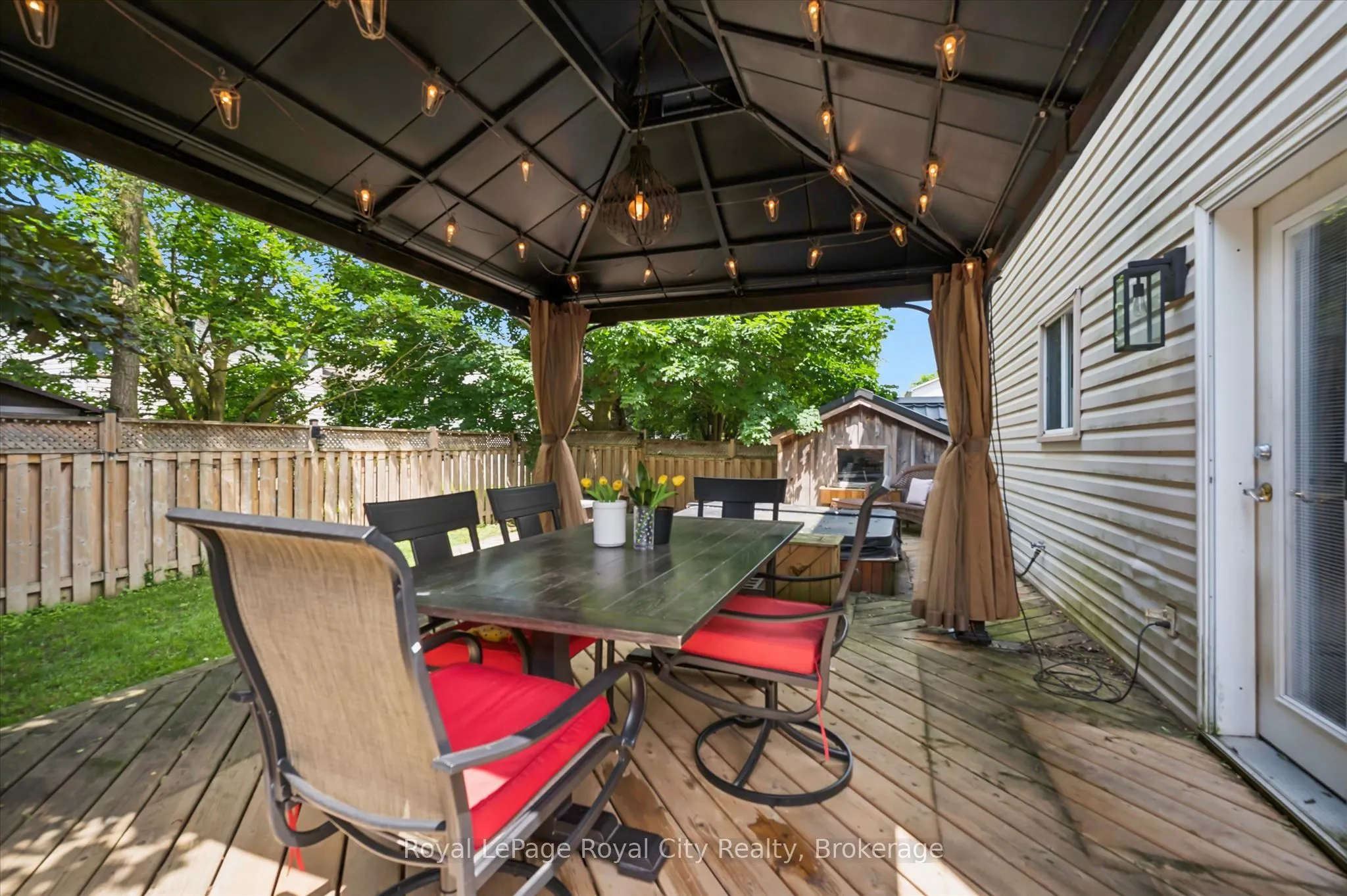 729 WOODHILL Drive