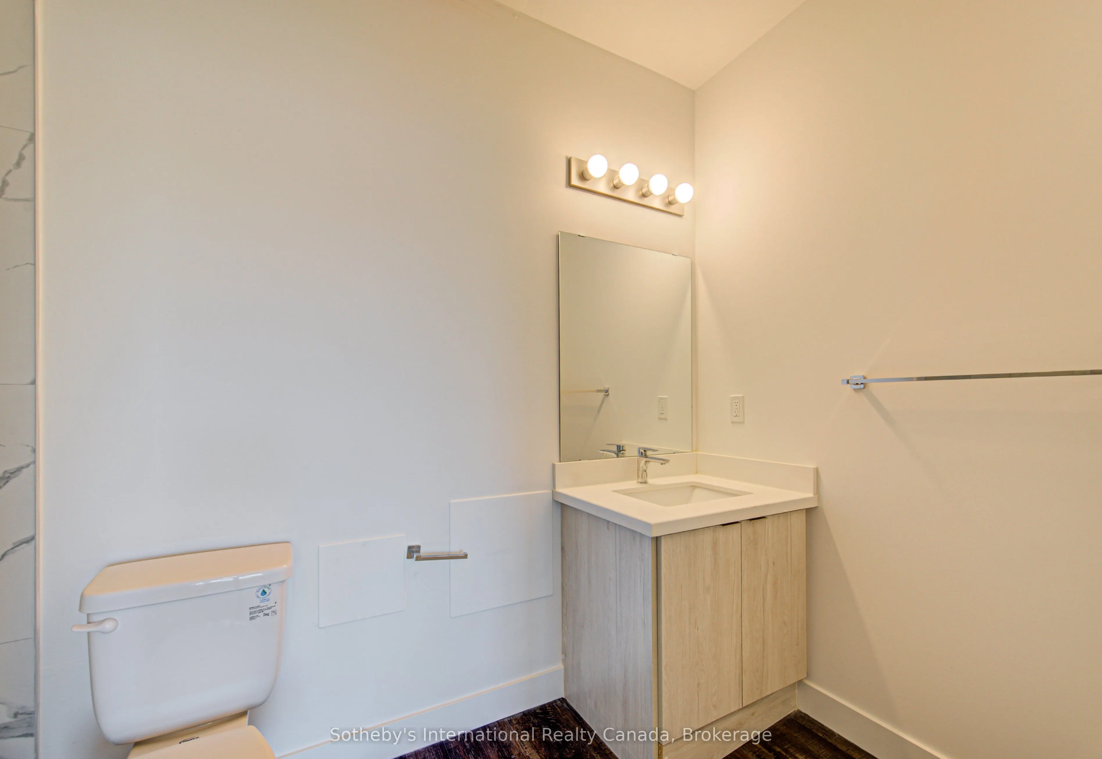 408 Dundas Street S #402