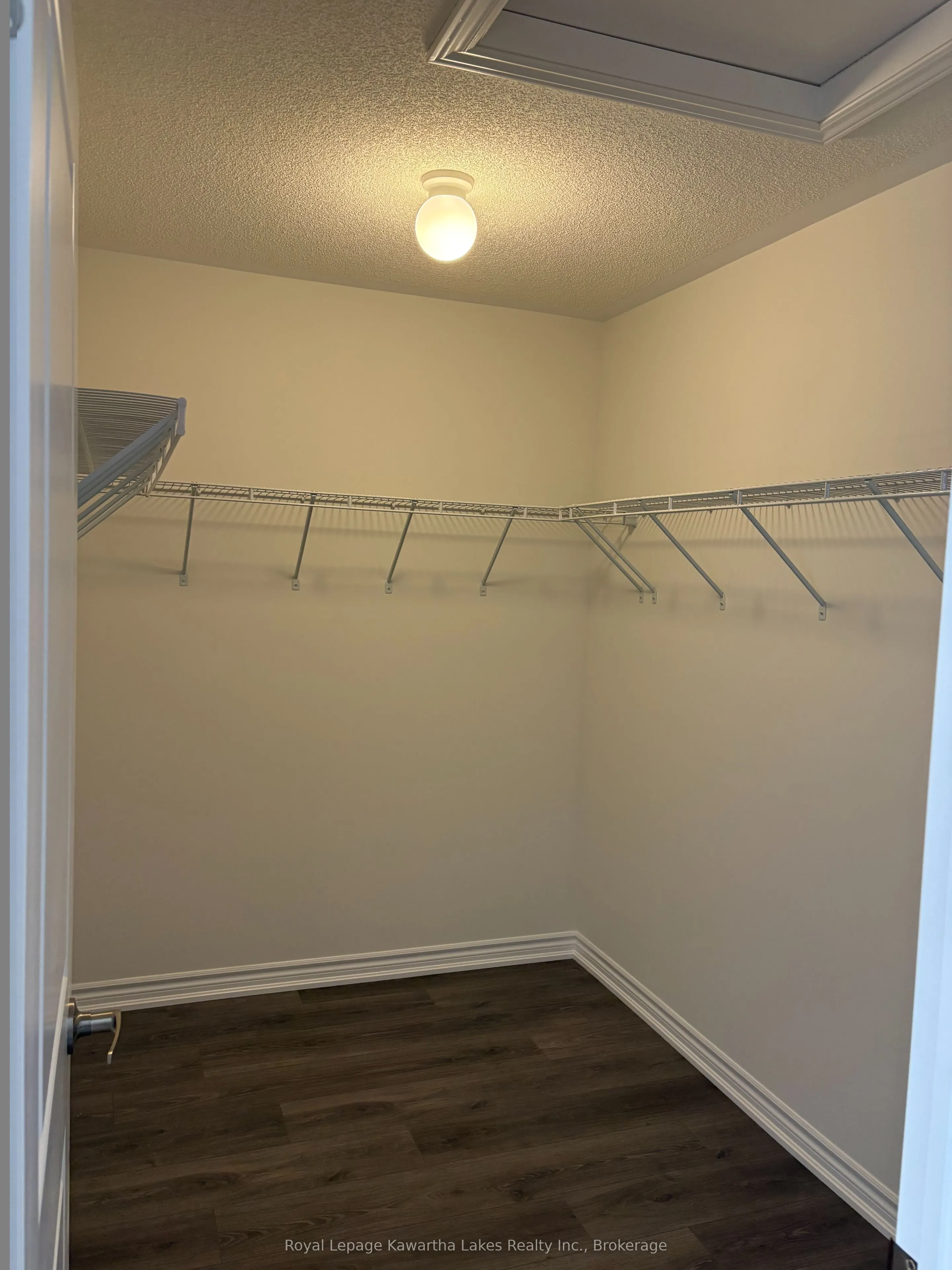 28 Ingle Way