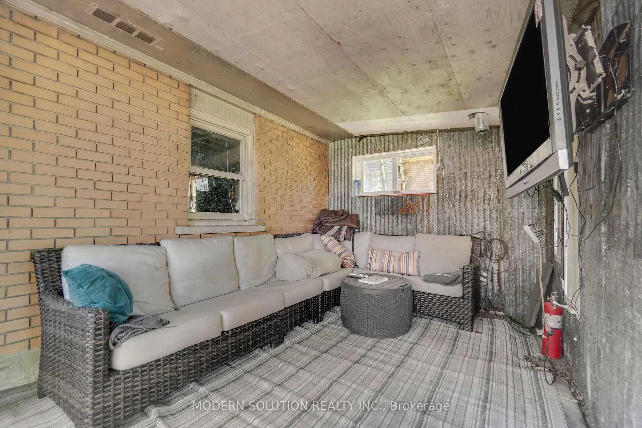 386 Highland Road W #23
