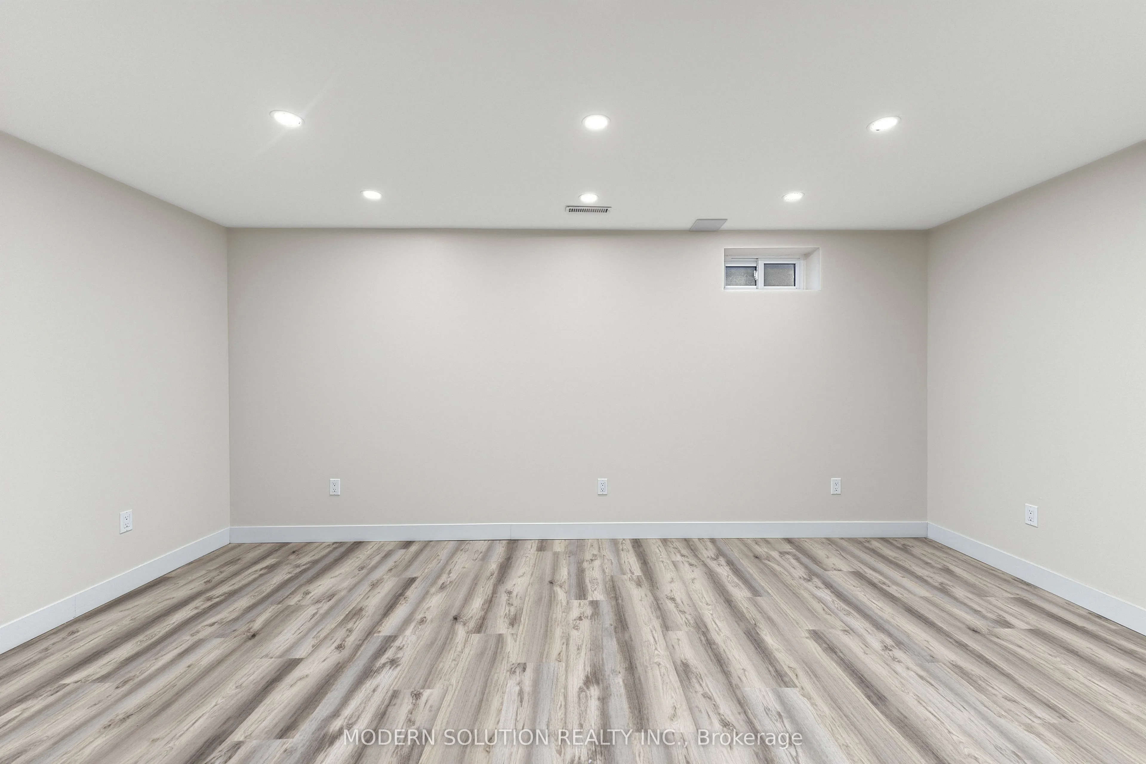 386 Highland Road W #23