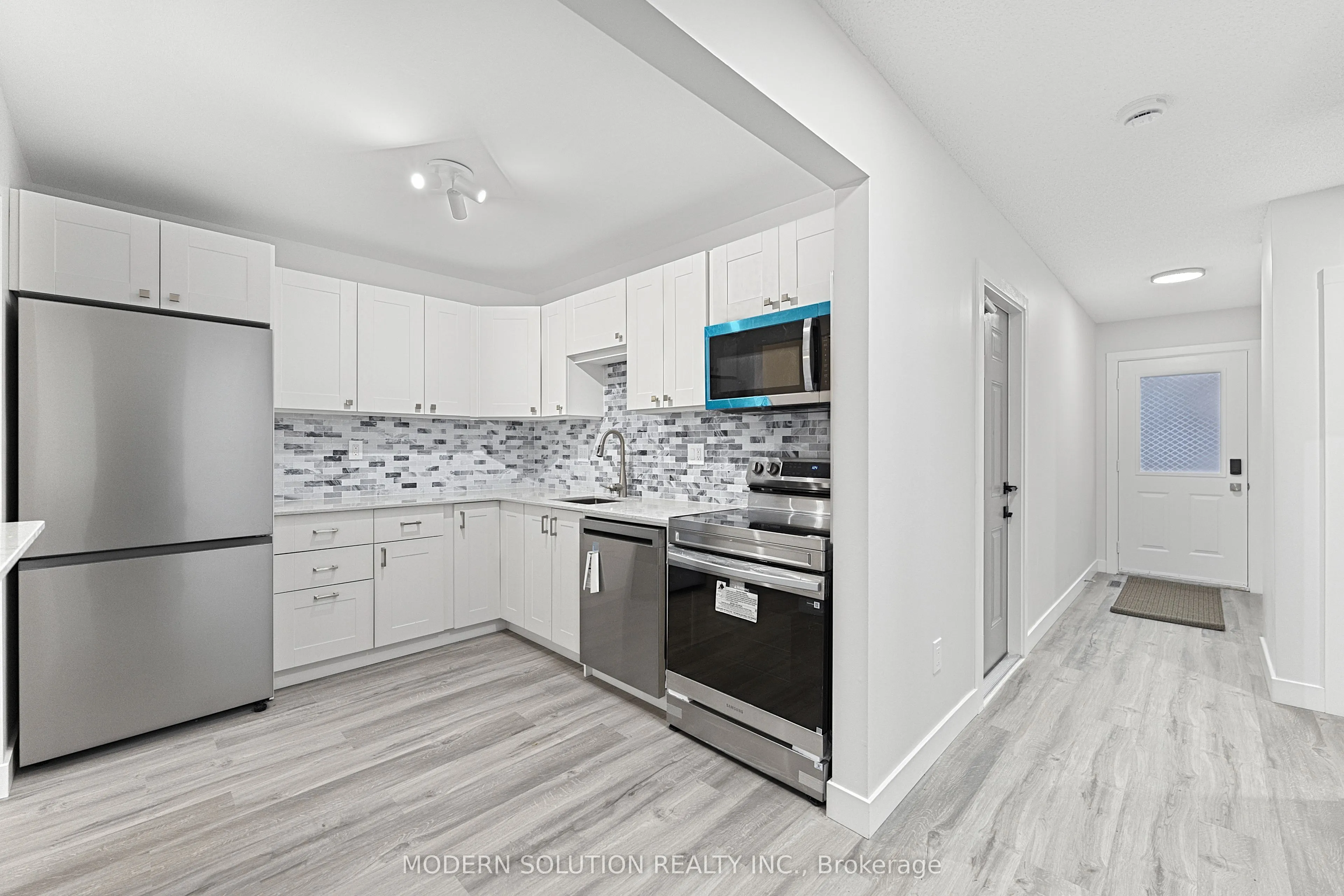 386 Highland Road W #23