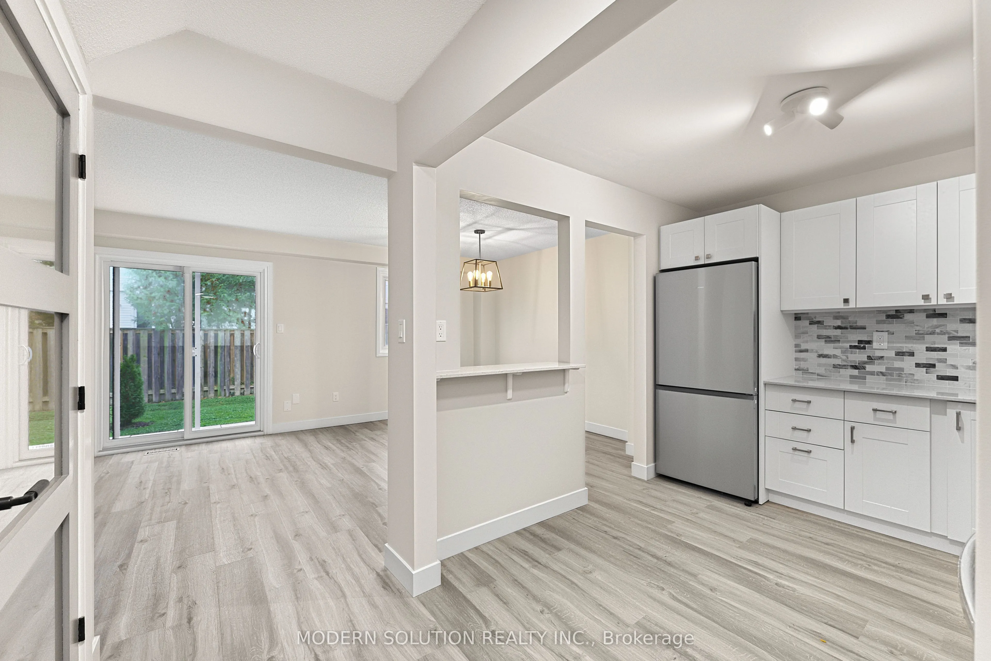 386 Highland Road W #23