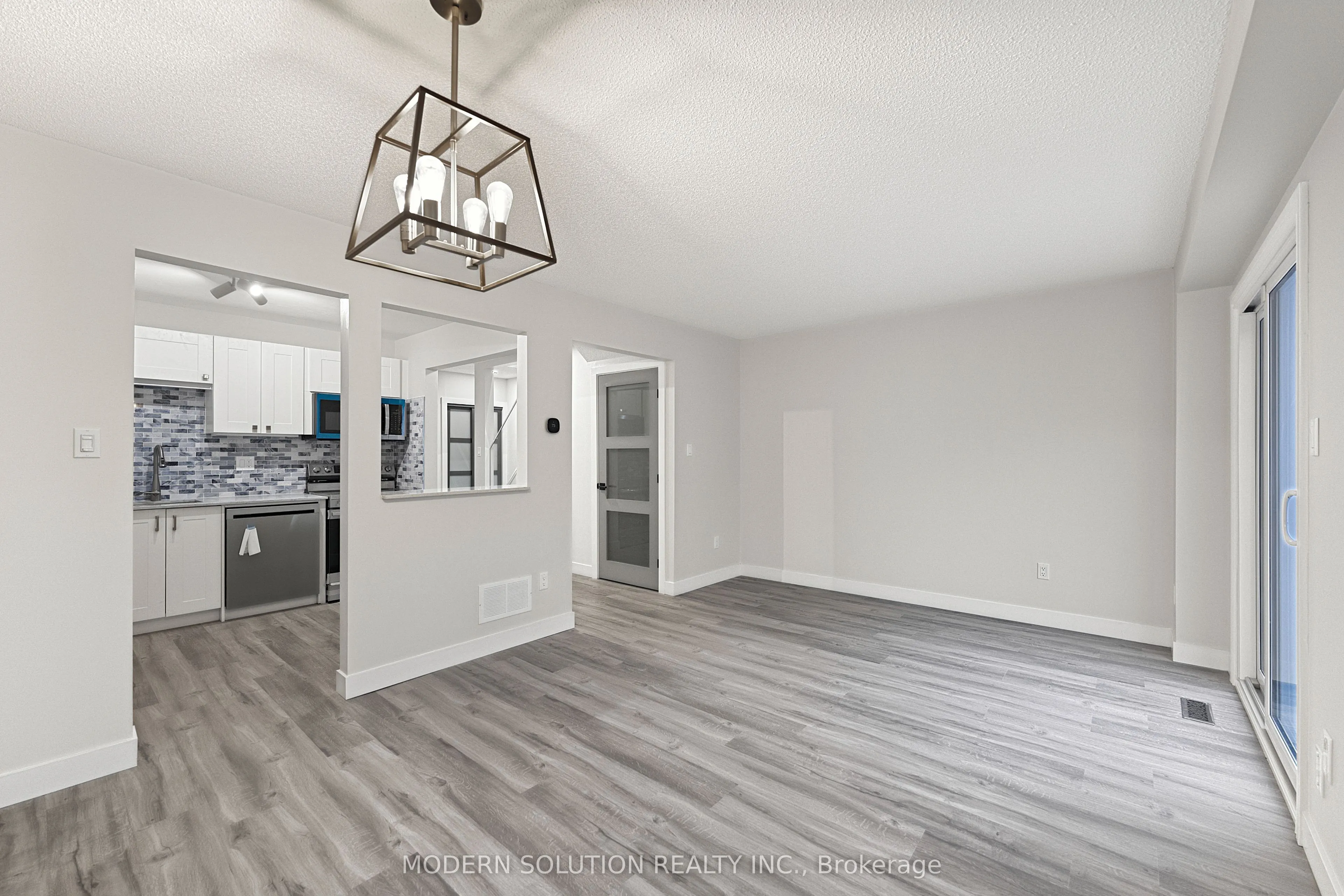 386 Highland Road W #23