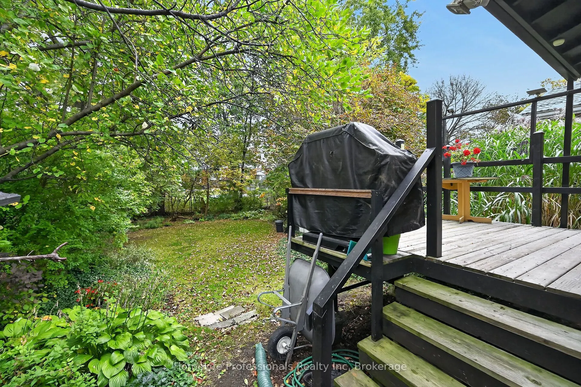 603 Upper Wentworth Street