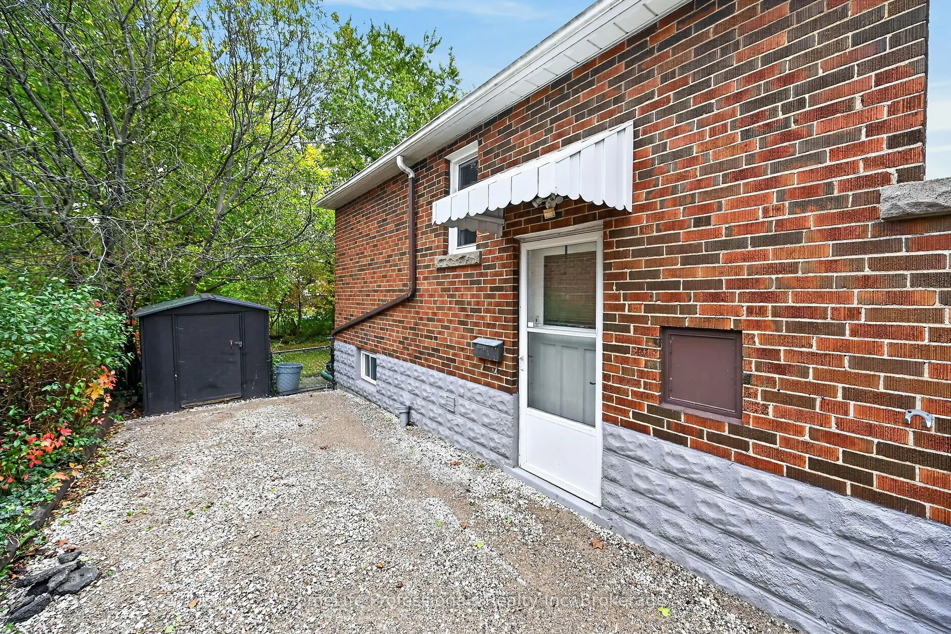 603 Upper Wentworth Street