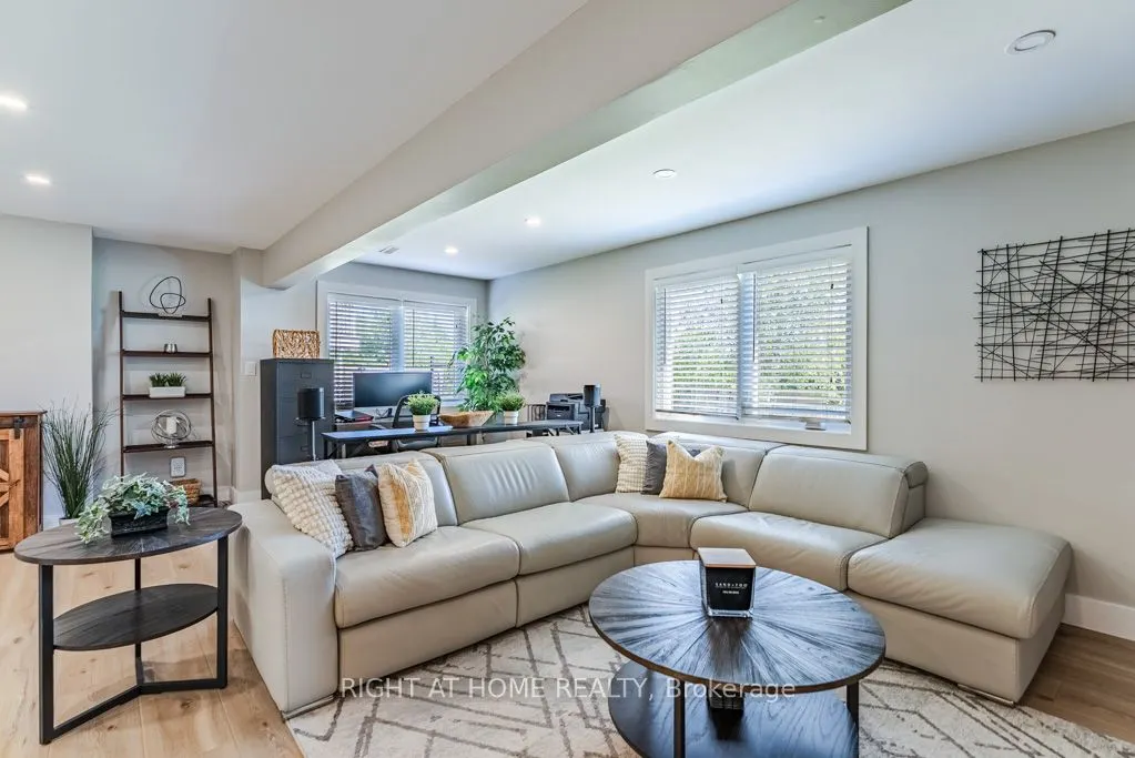 11 Settlers Court
