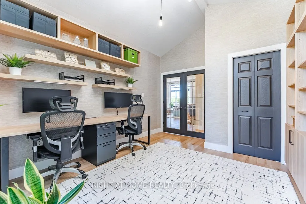 11 Settlers Court